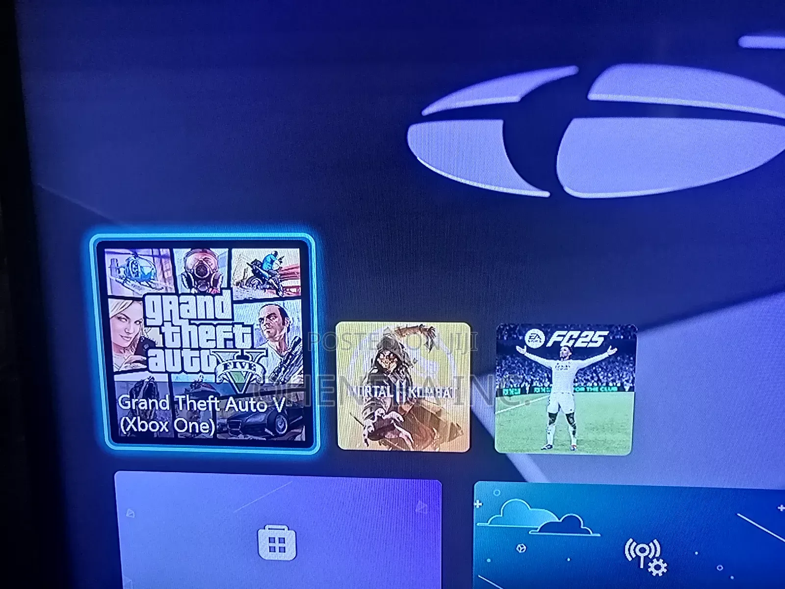 Xbox One With 10 Games Installed + 1 Pad
