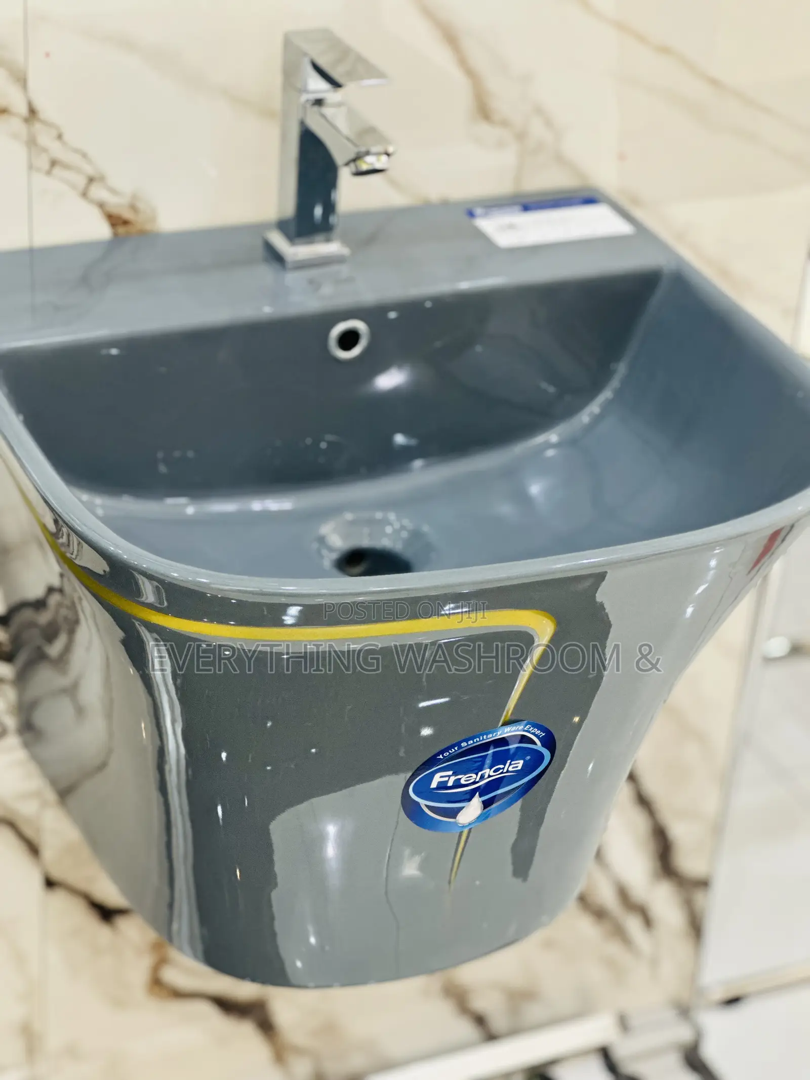 Grey Wc and Basin Set With Tap and Accessories