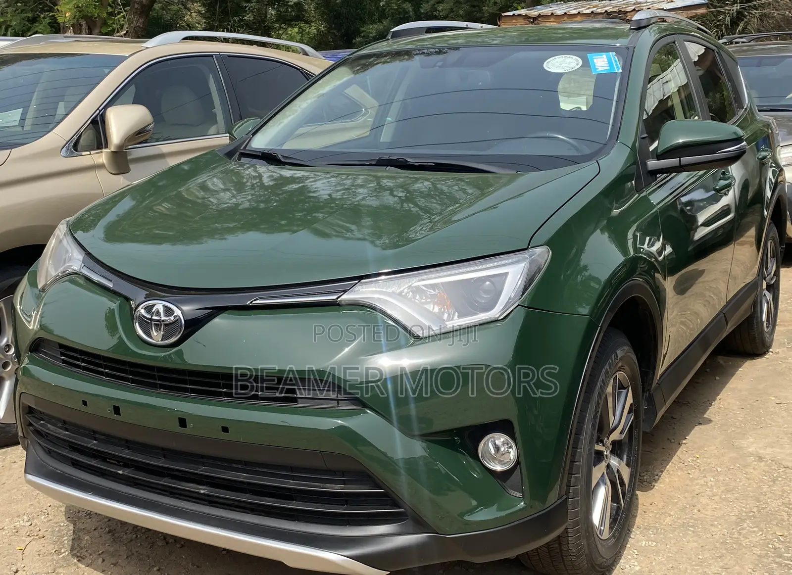 Toyota RAV4 LE AWD (2.5L 4cyl 6A) 2017 Green