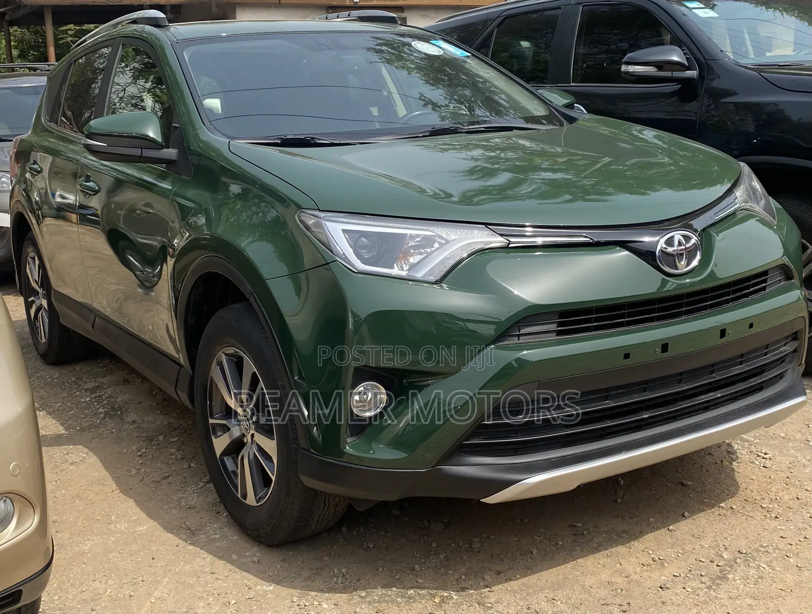 Toyota RAV4 LE AWD (2.5L 4cyl 6A) 2017 Green
