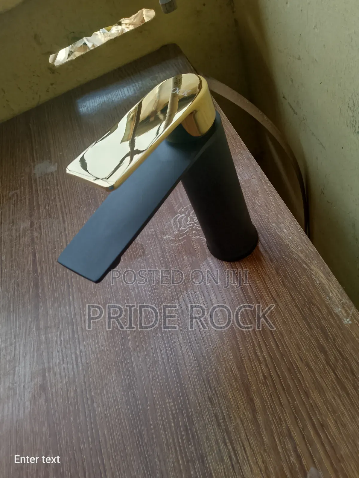 Black and Gold Mixture Tap,Hot and Cold Basin Tap,Faucet