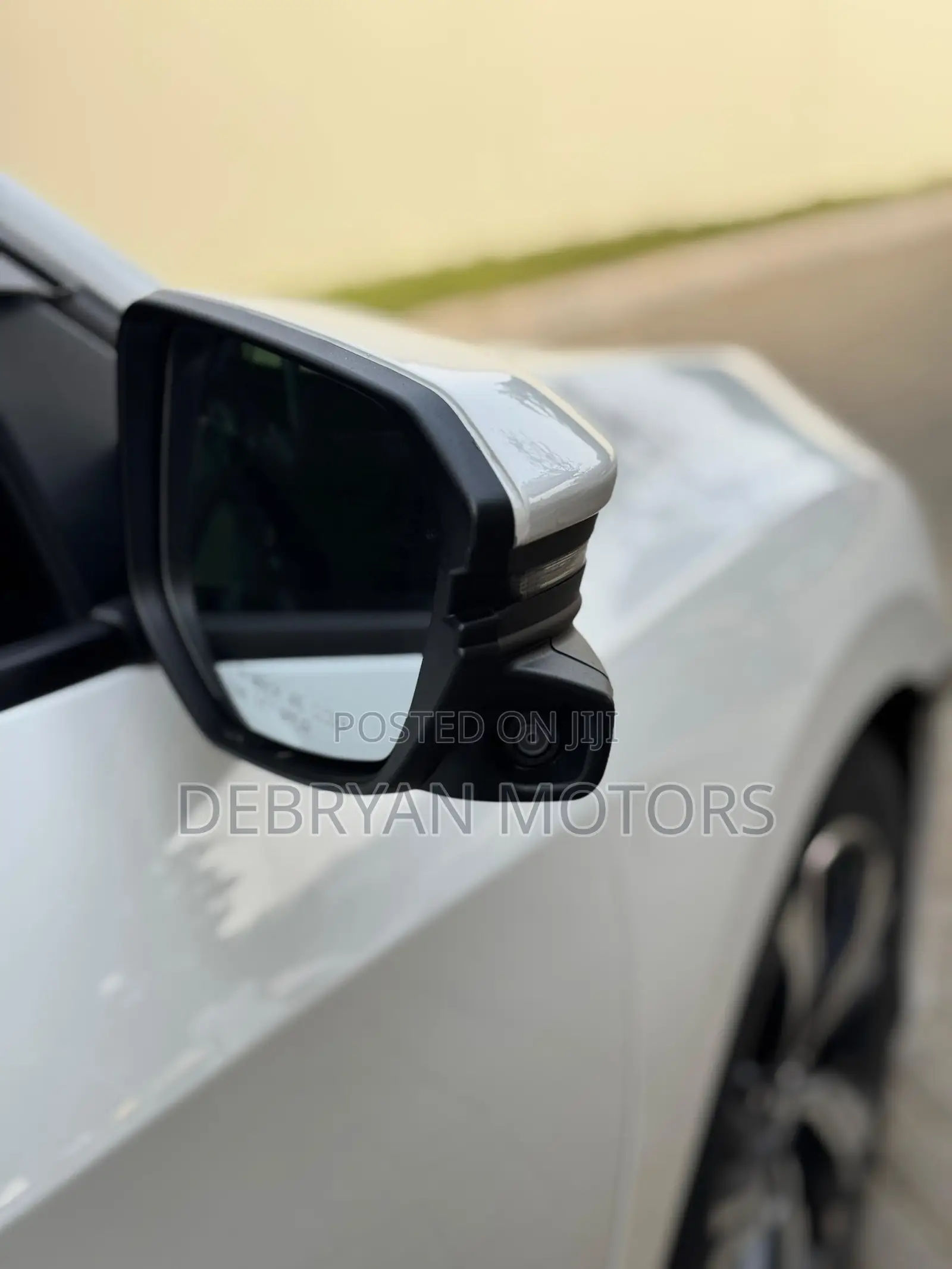 Honda Civic Touring 4dr Sedan (1.5L 4cyl) 2017 White