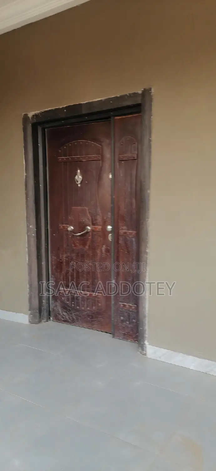 3bdrm Apartment in Spintex Bastona for rent