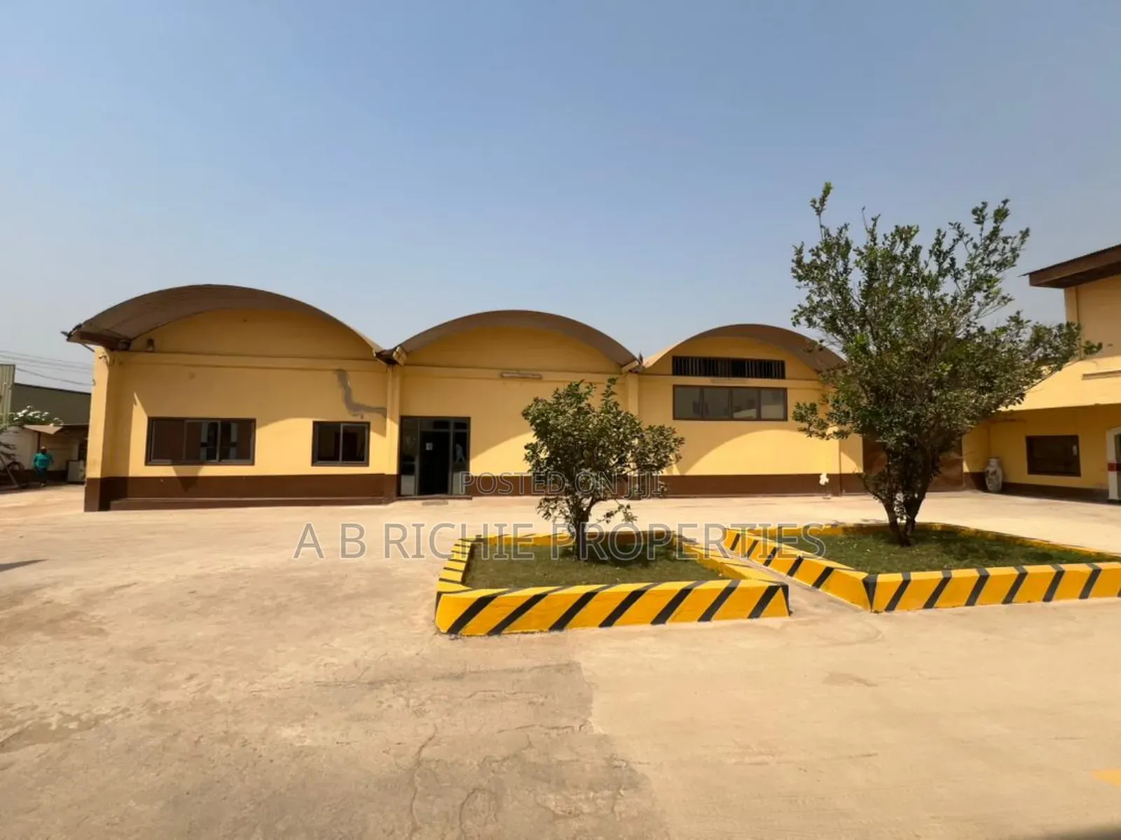 213sqm Warehouse for Rent at Tema C9