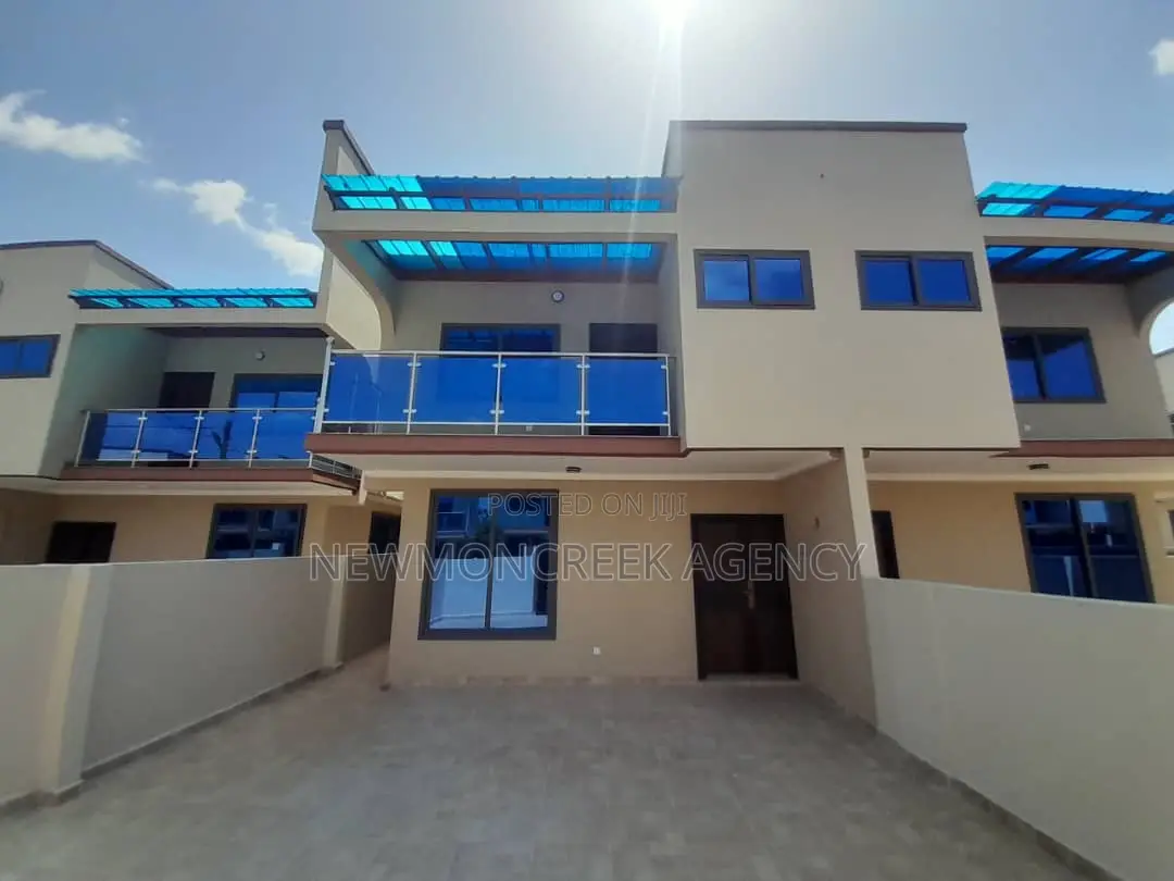 3bdrm Duplex in Gated Estate, Oyarifa for rent