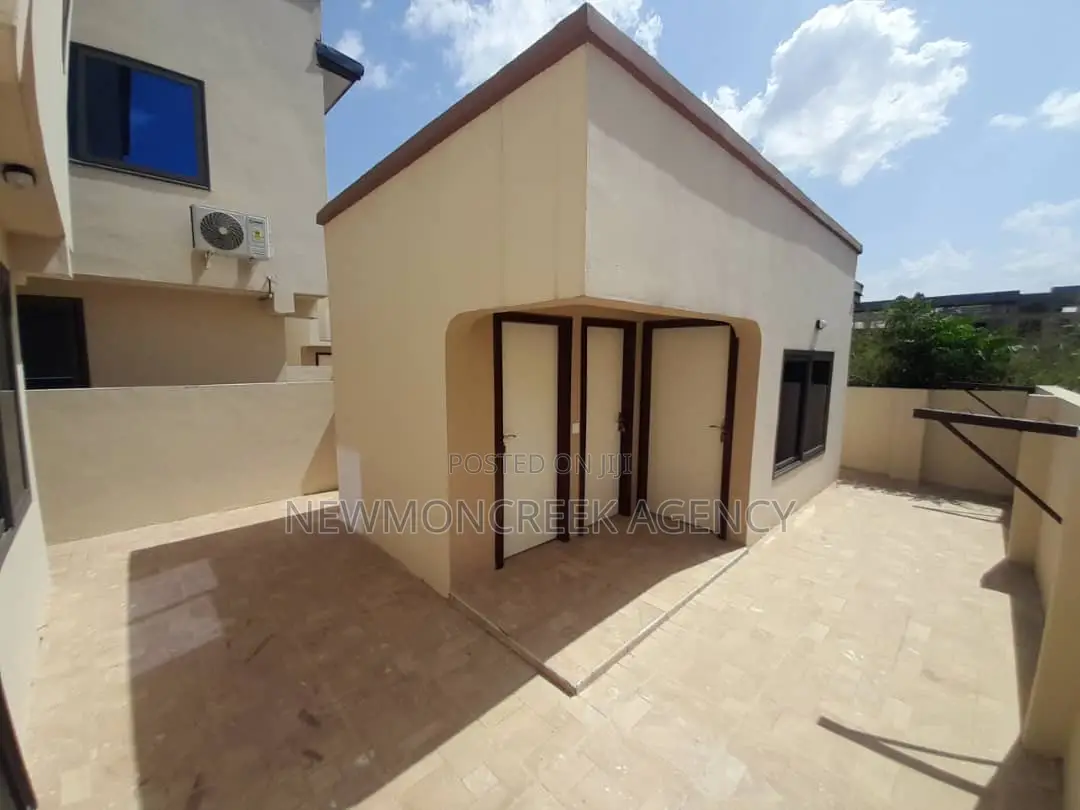3bdrm Duplex in Gated Estate, Oyarifa for rent