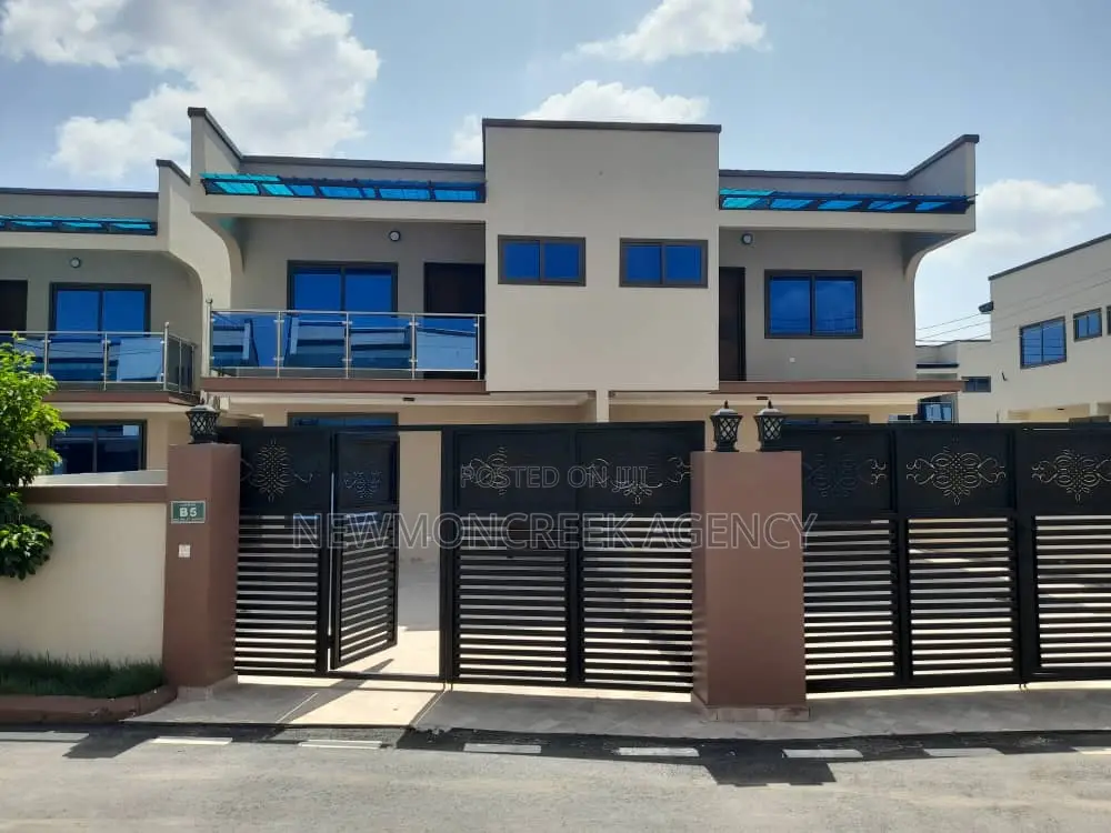 3bdrm Duplex in Gated Estate, Oyarifa for rent