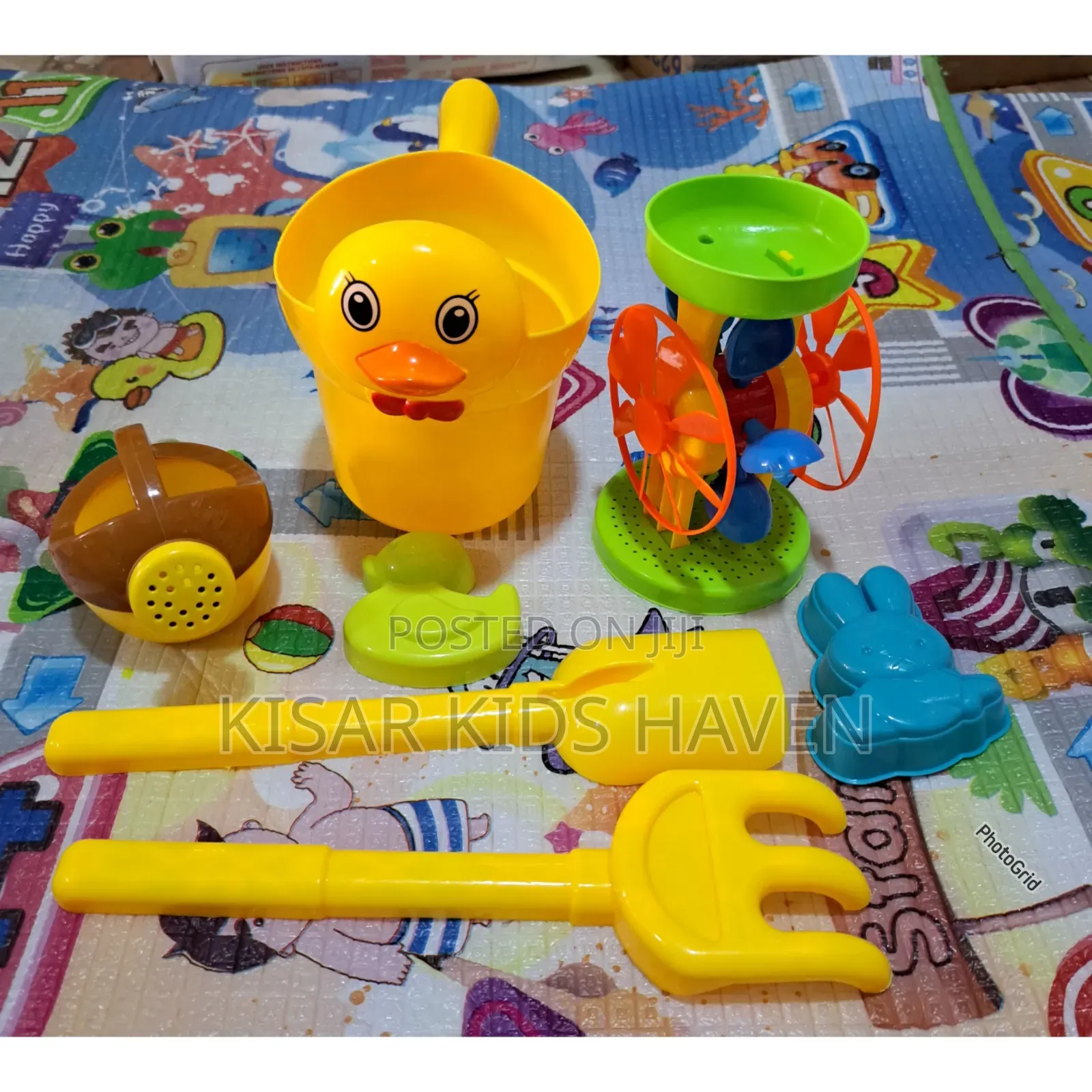 Cute Duck Beach With Beautiful Accessories