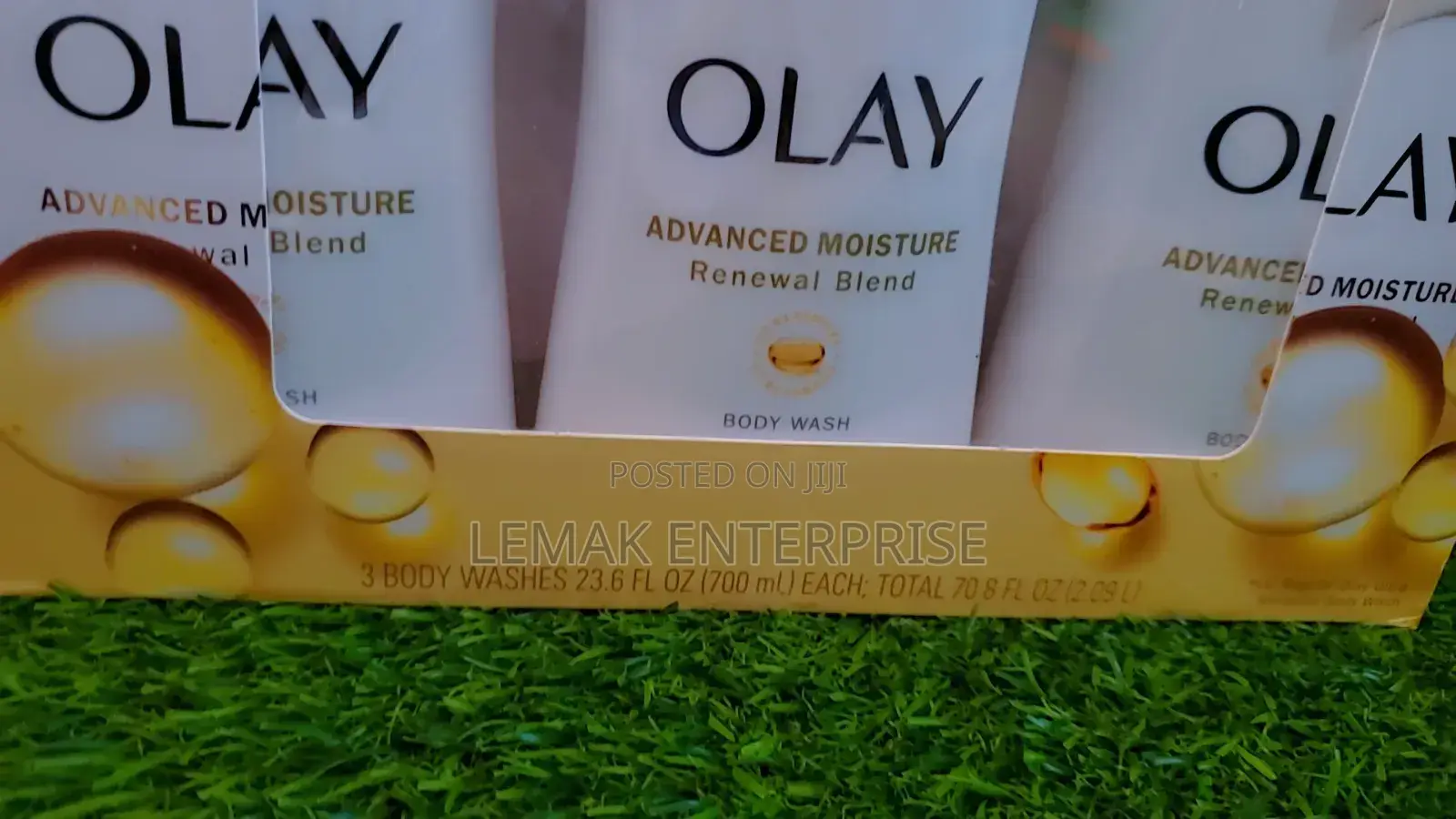 Olay Advanced Moisture Renewal Blend Body Wash 700ml