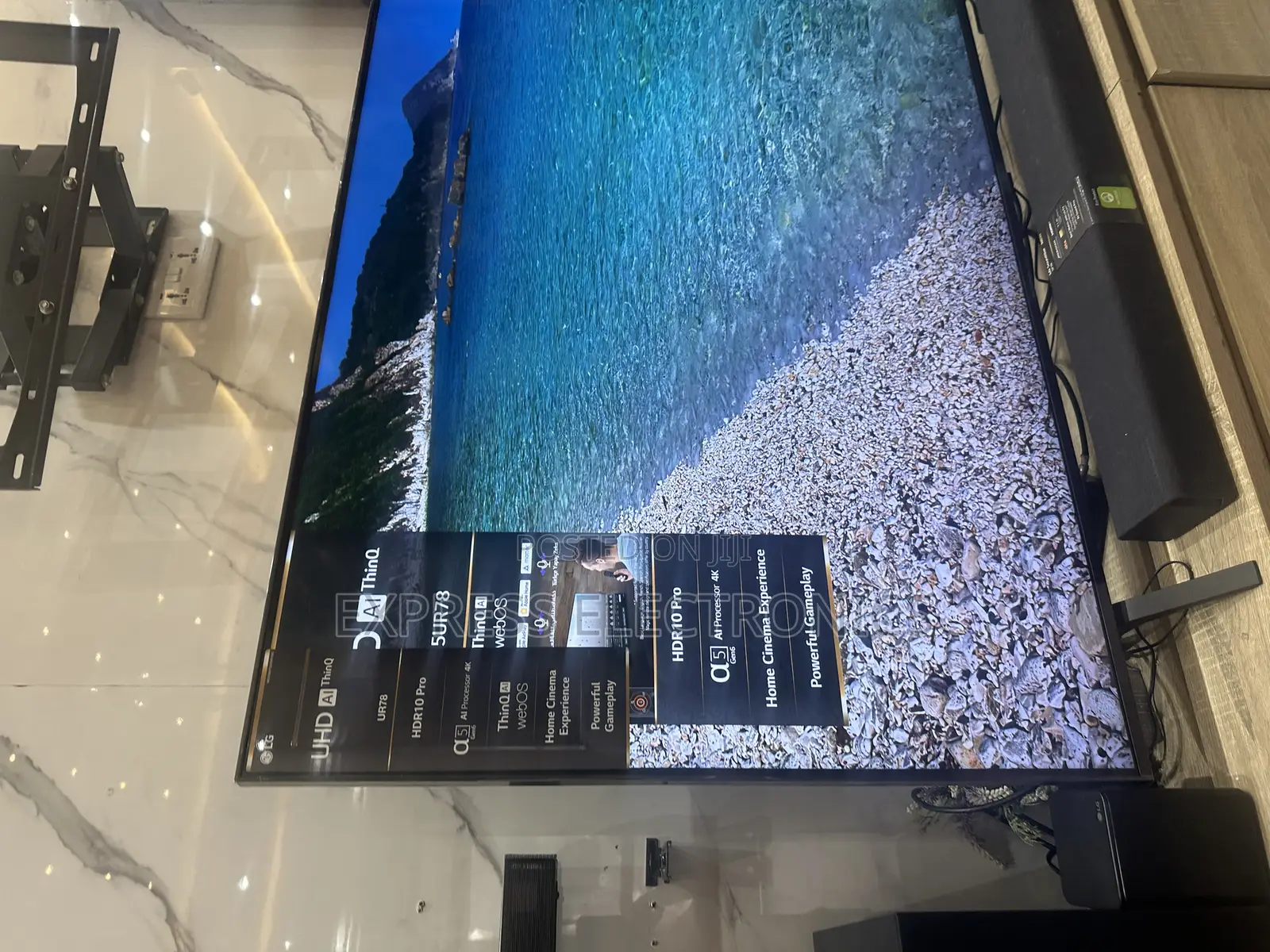 UR73 65”UHD Smart LG Television Screen