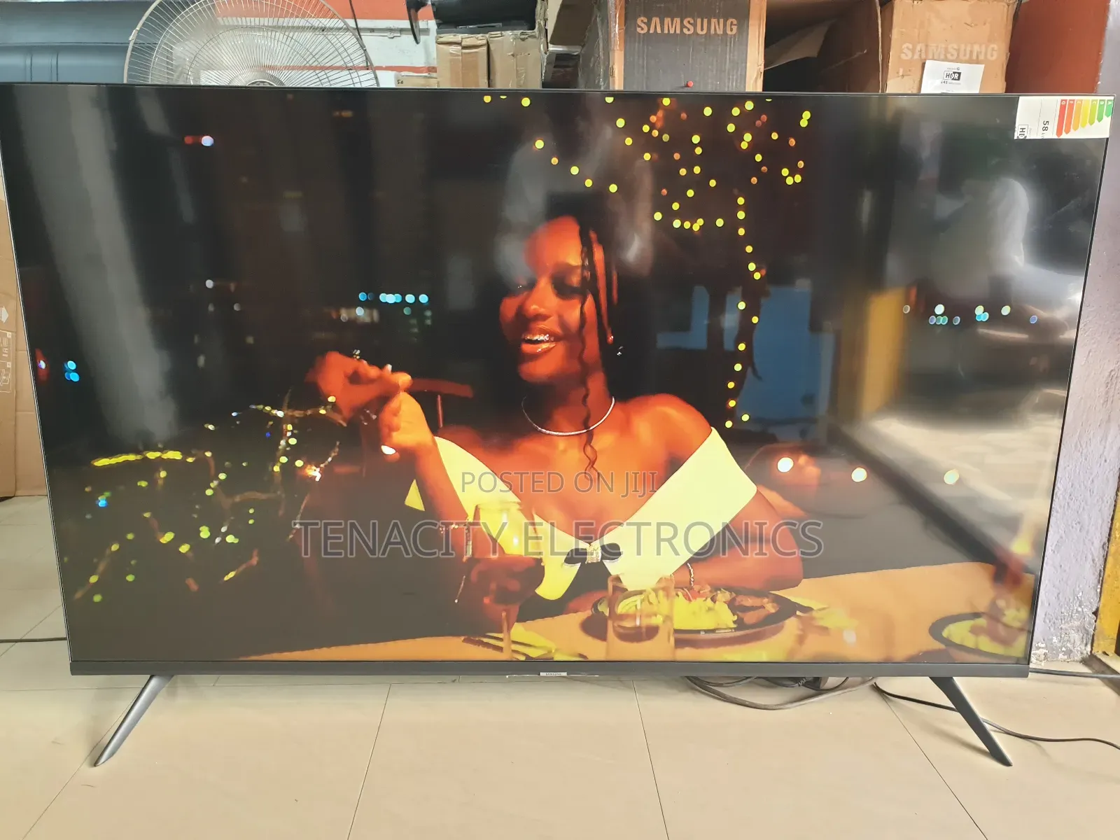 Crystal Uhd HDR Samsung Smart Satellite Tv 65"Inches