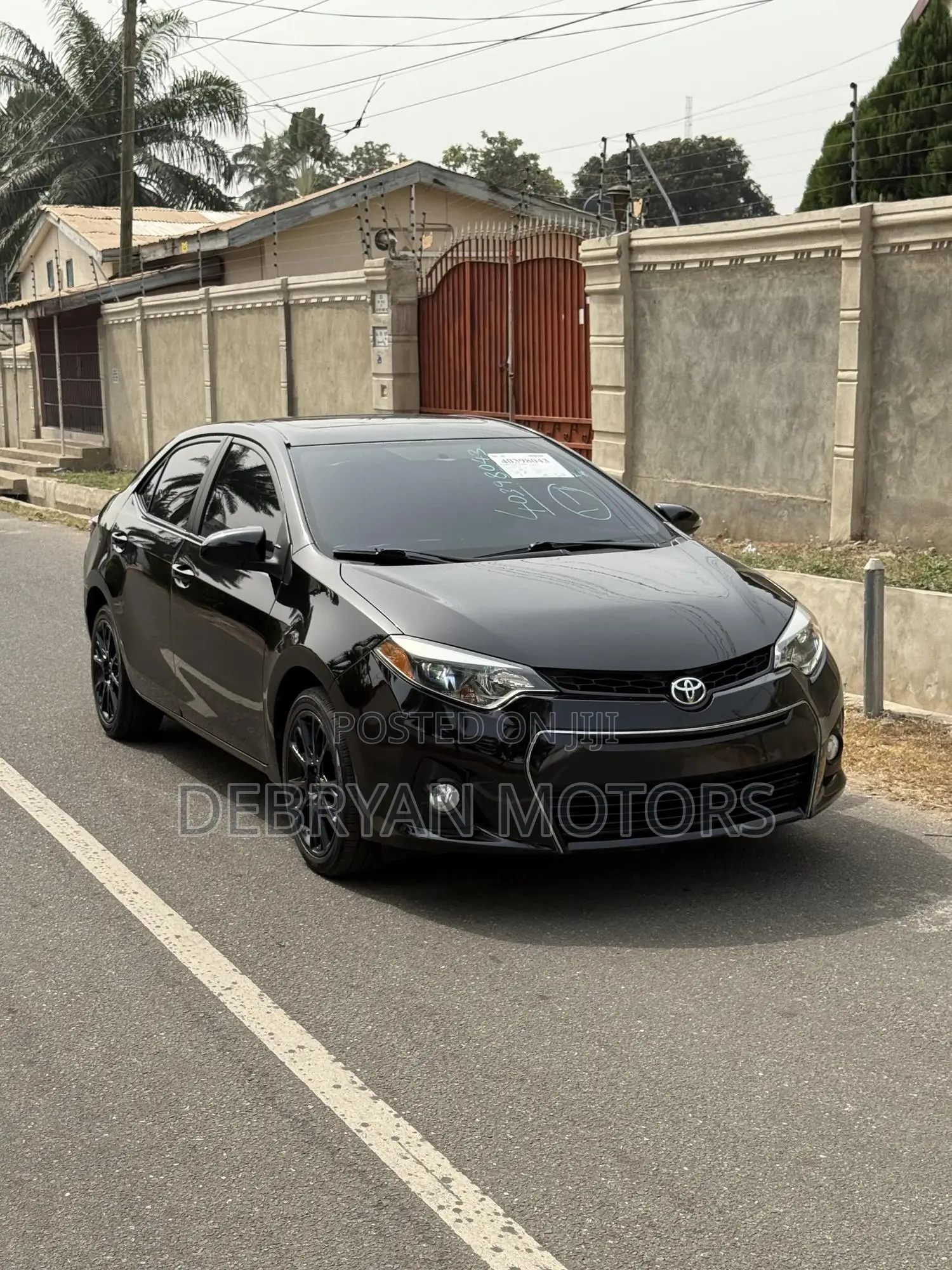 Toyota Corolla S w/Special Edition Pkg (1.8L 4cyl CVT) 2016 Black