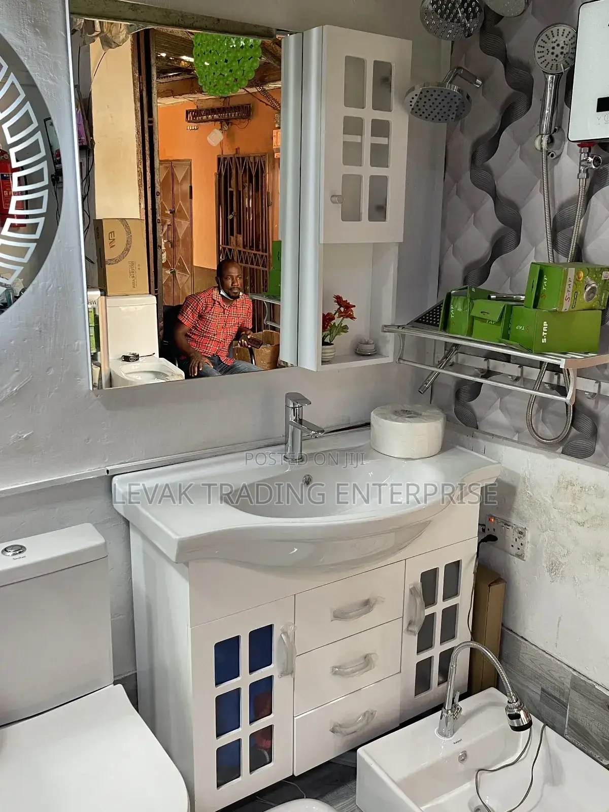 Cabinet Basin With Light