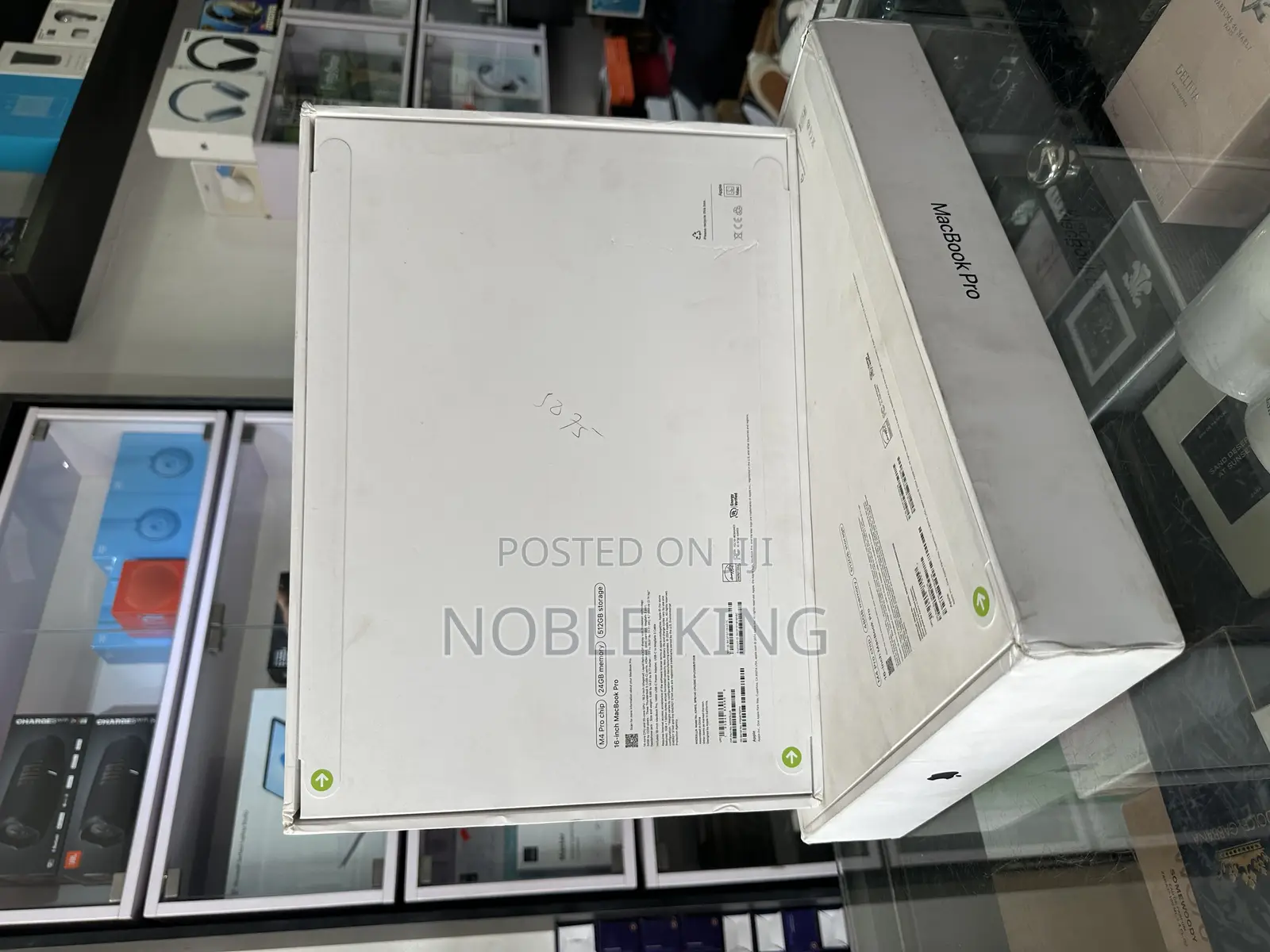 New Apple MacBook Pro 2024 M4 Max 16-Inch 24GB Apple M4 Pro SSD 512GB