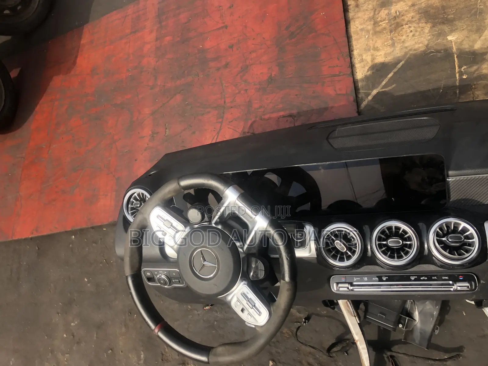 Mercedes Benz Dashboard