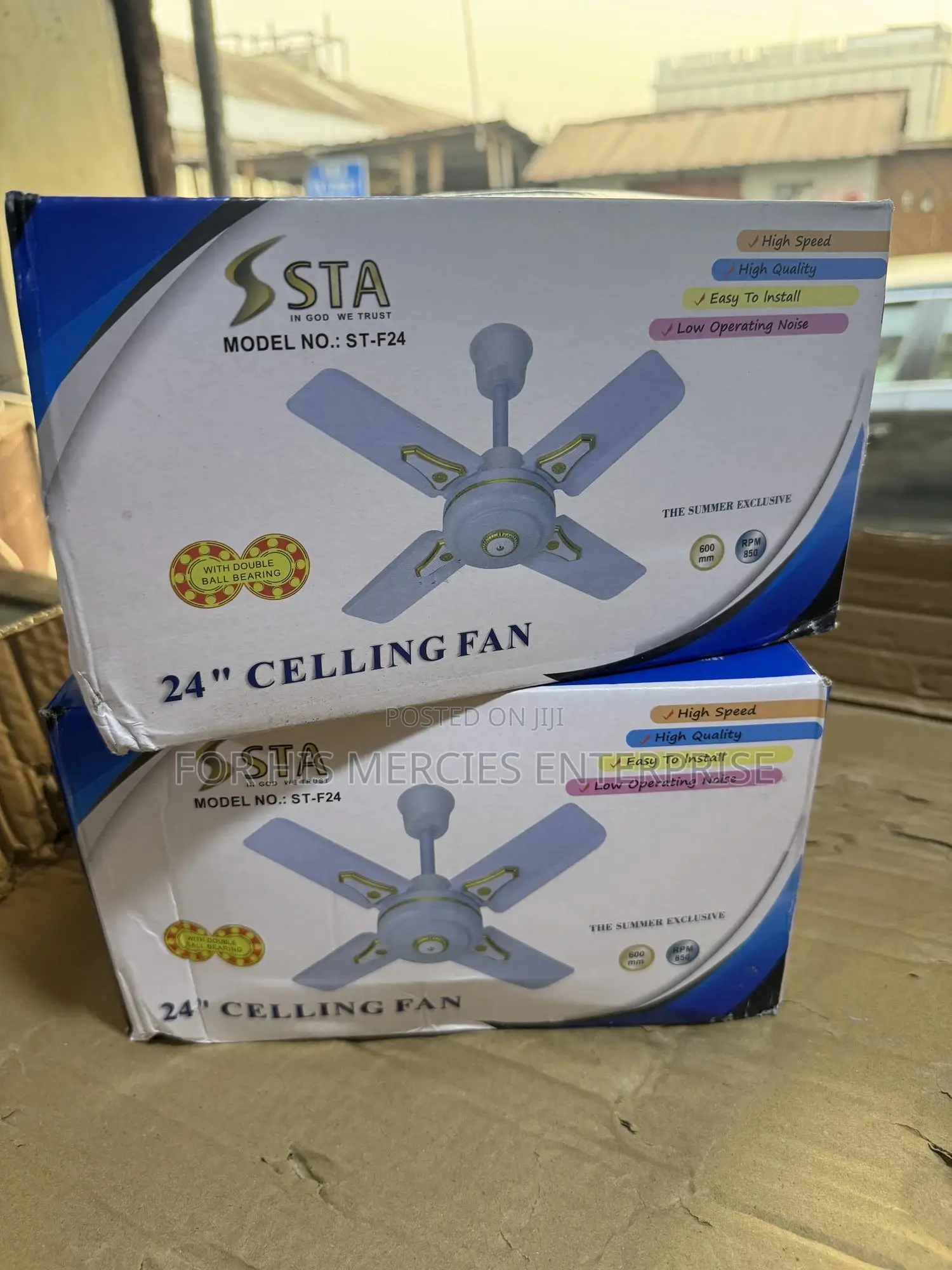 Short Blade Ceiling Fan