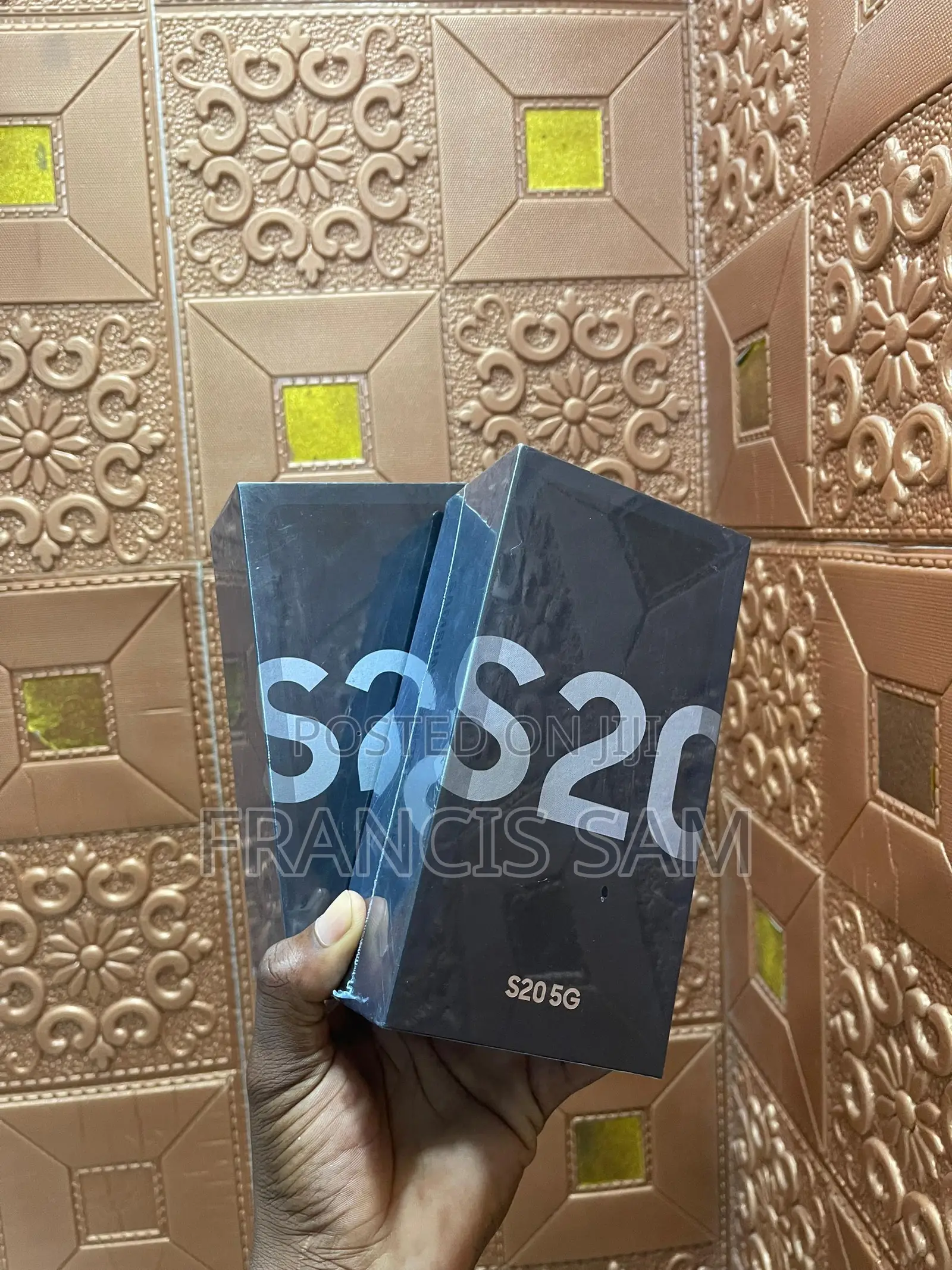 New Samsung Galaxy S20 128 GB Black