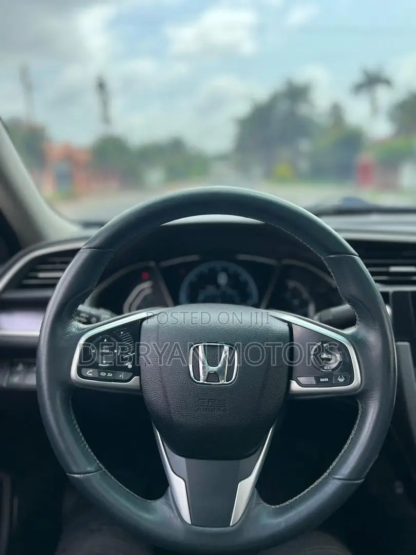 Honda Civic Touring 4dr Sedan (1.5L 4cyl) 2016 Silver
