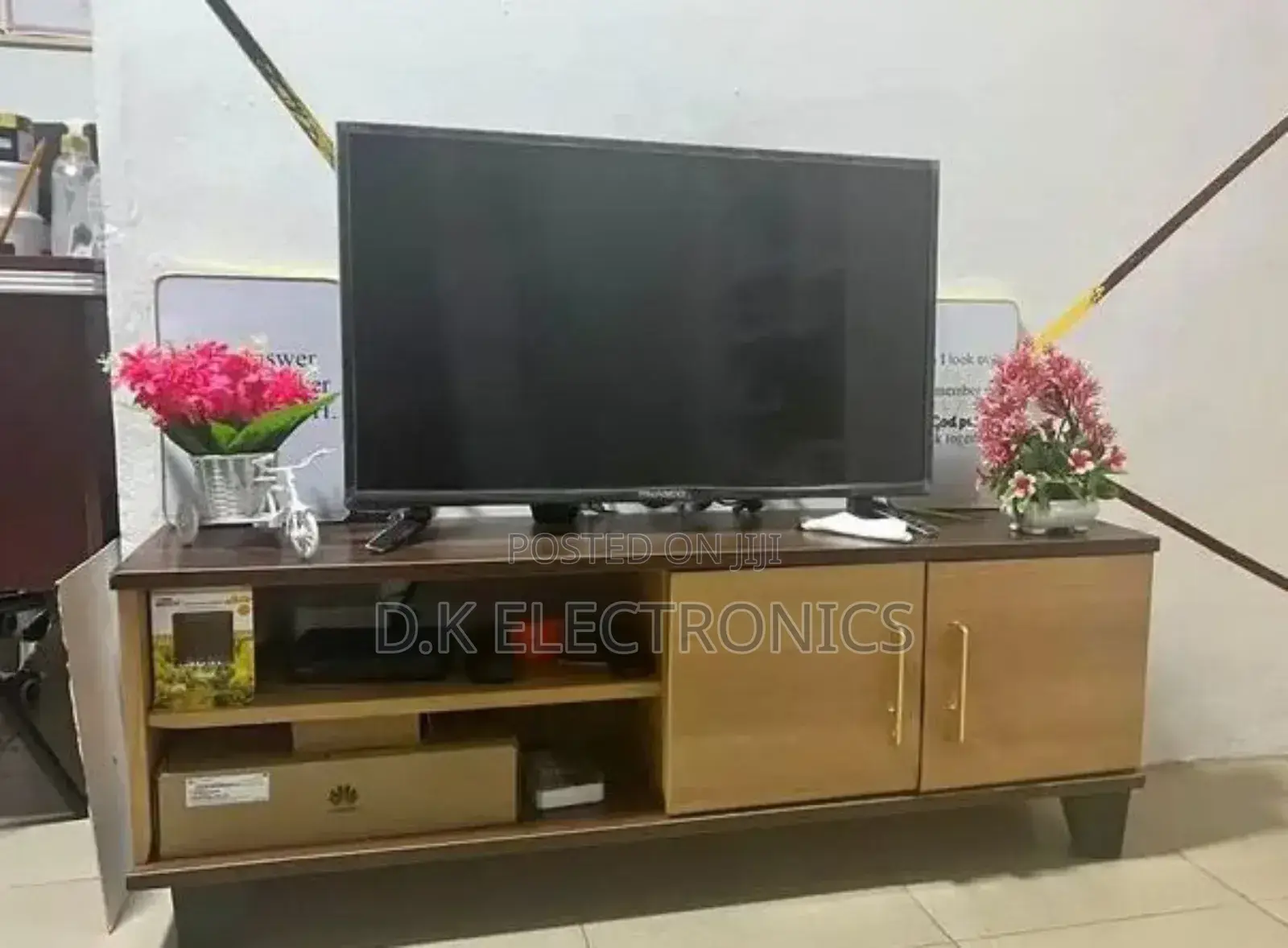 Ailyons 32 Inches Digital Sartilite Uhd Slim Television