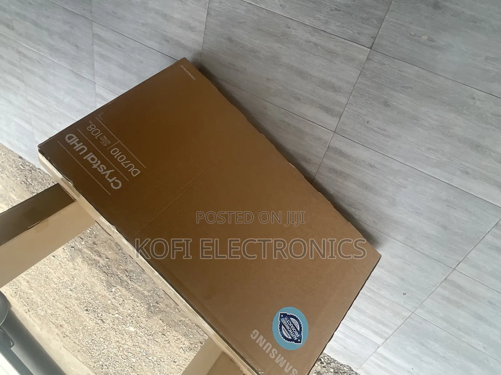 Du7010 2024 Series 7(43") Ultra HD Smart Samsung TV Wi-Fi