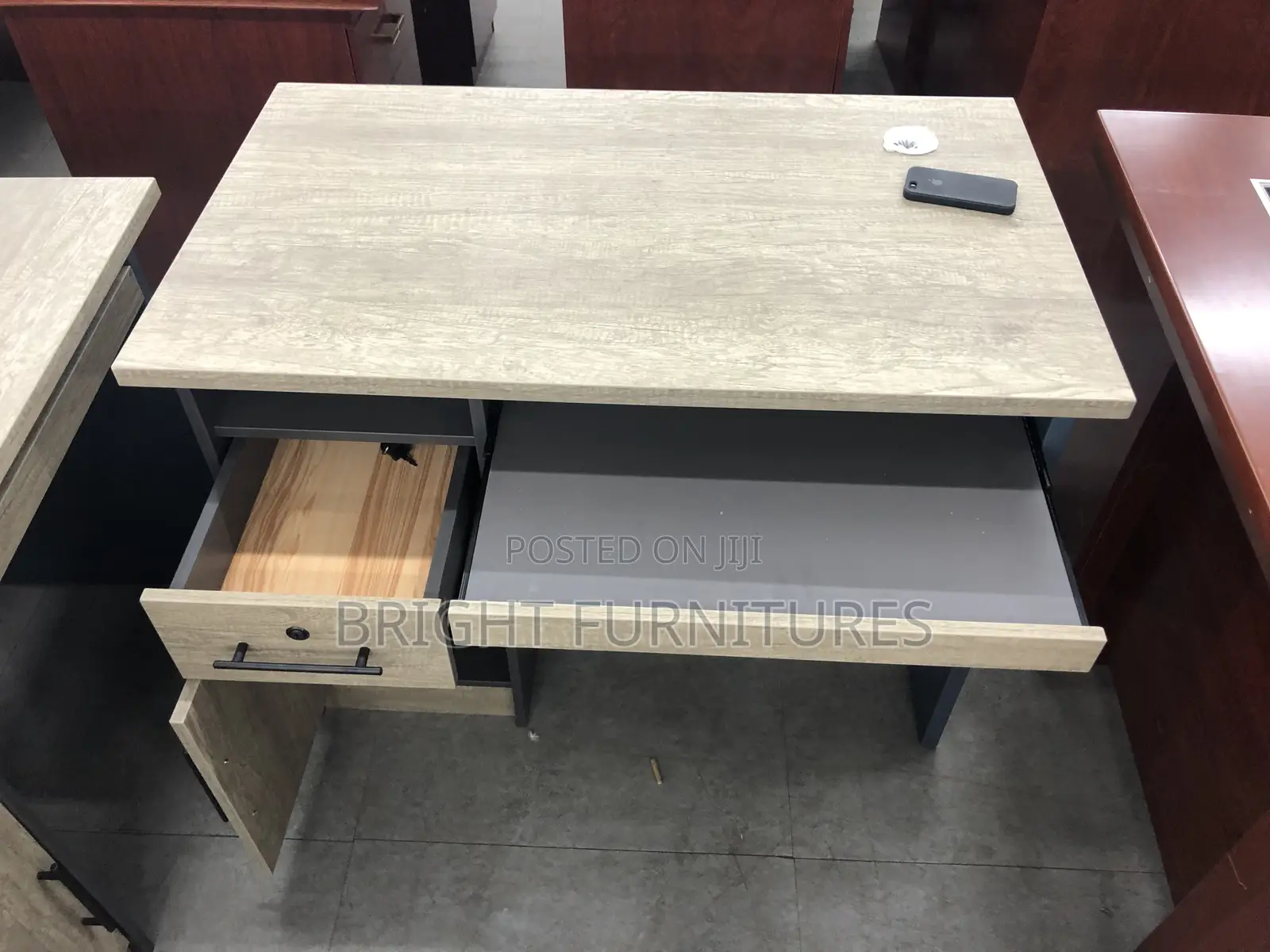 Office Table With Drowners