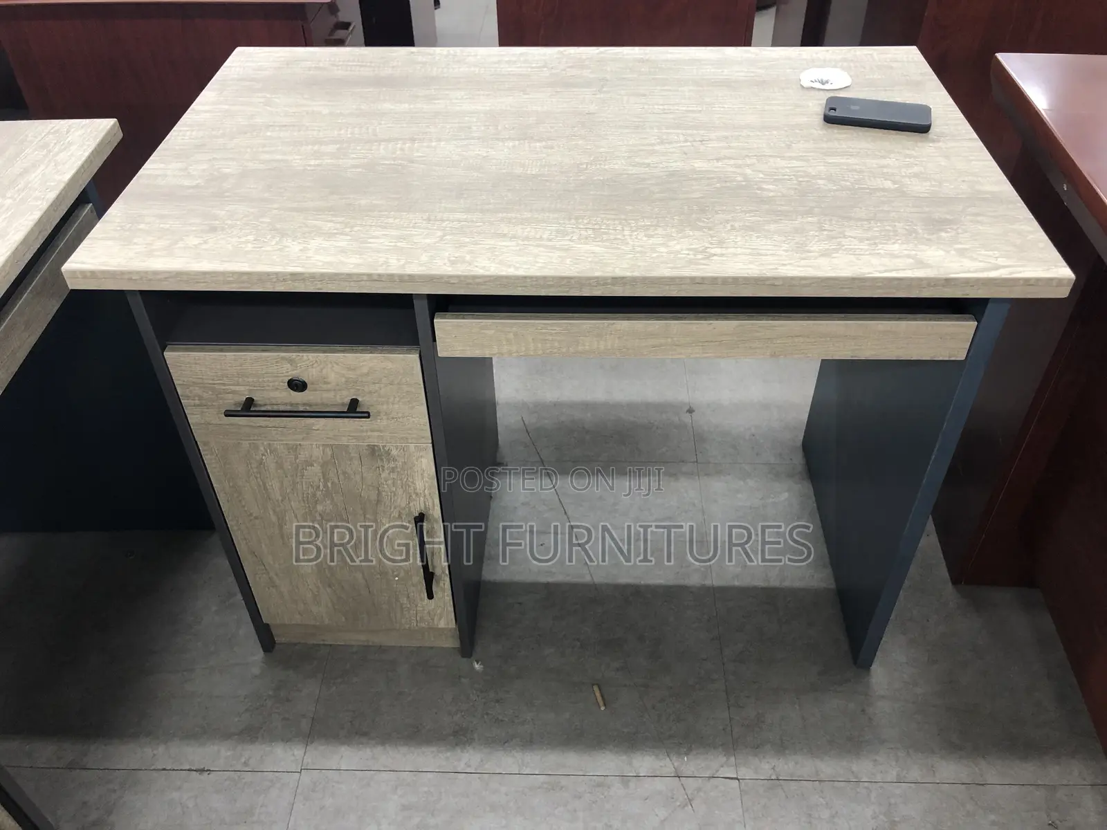 Office Table With Drowners