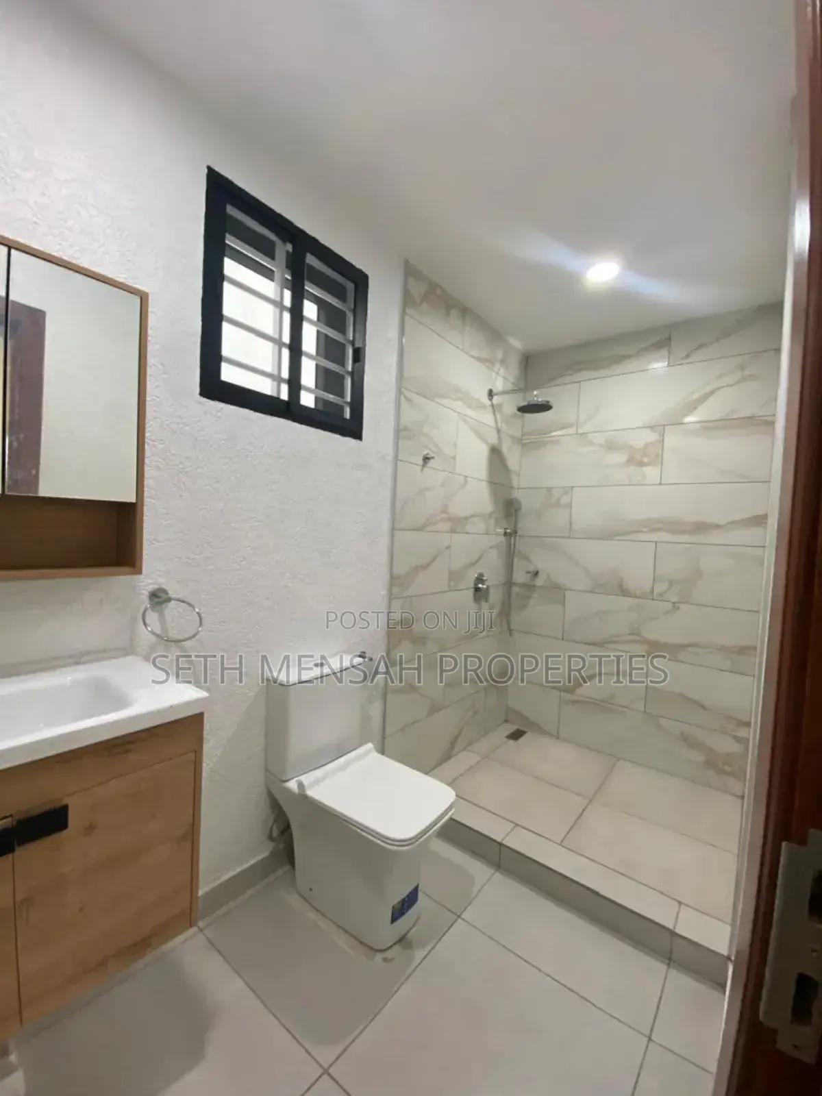 5bdrm House in Skm Properties, Tseaddo for sale