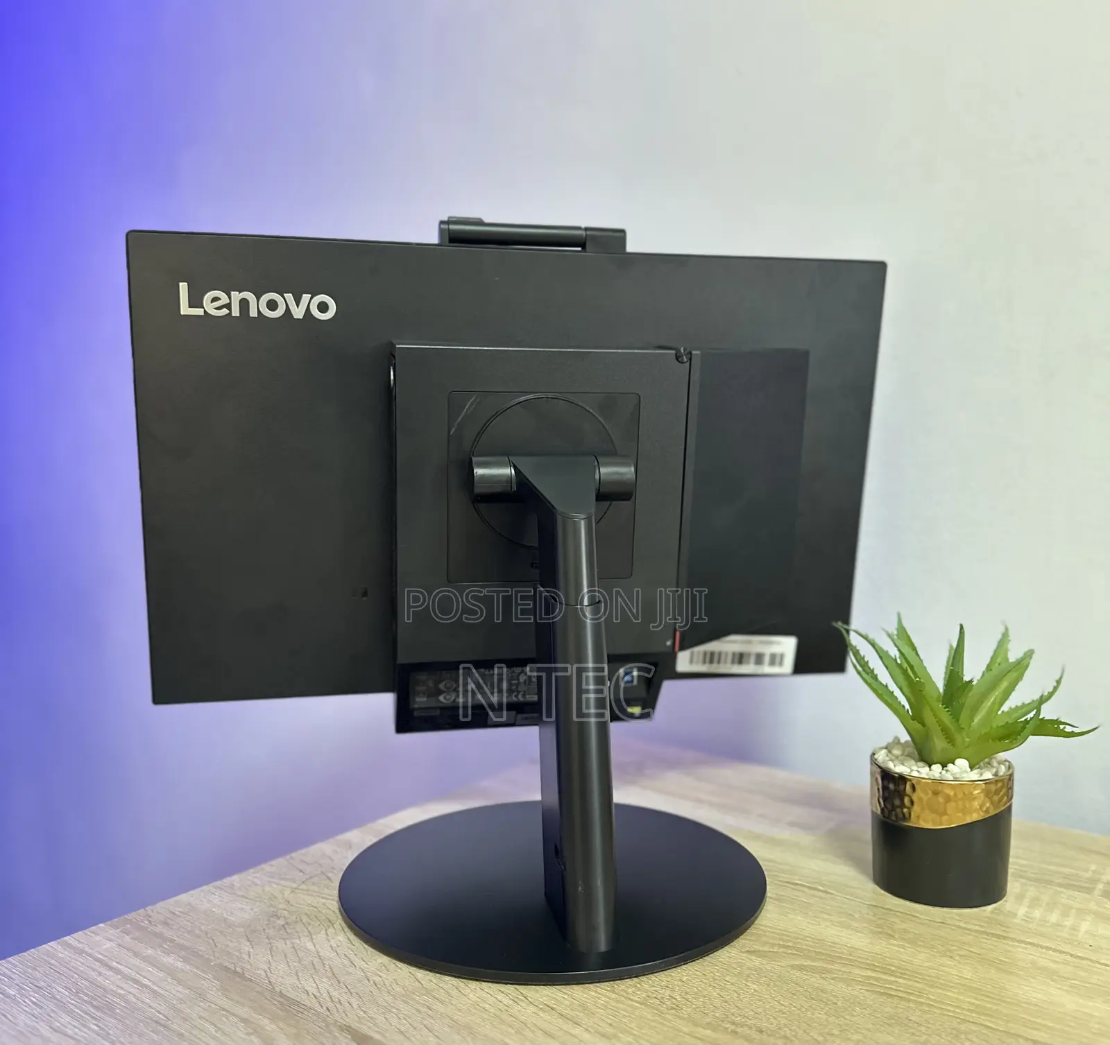 Lenovo ThinkCentre M810z AIO 8GB Intel Core I5 SSD 256GB