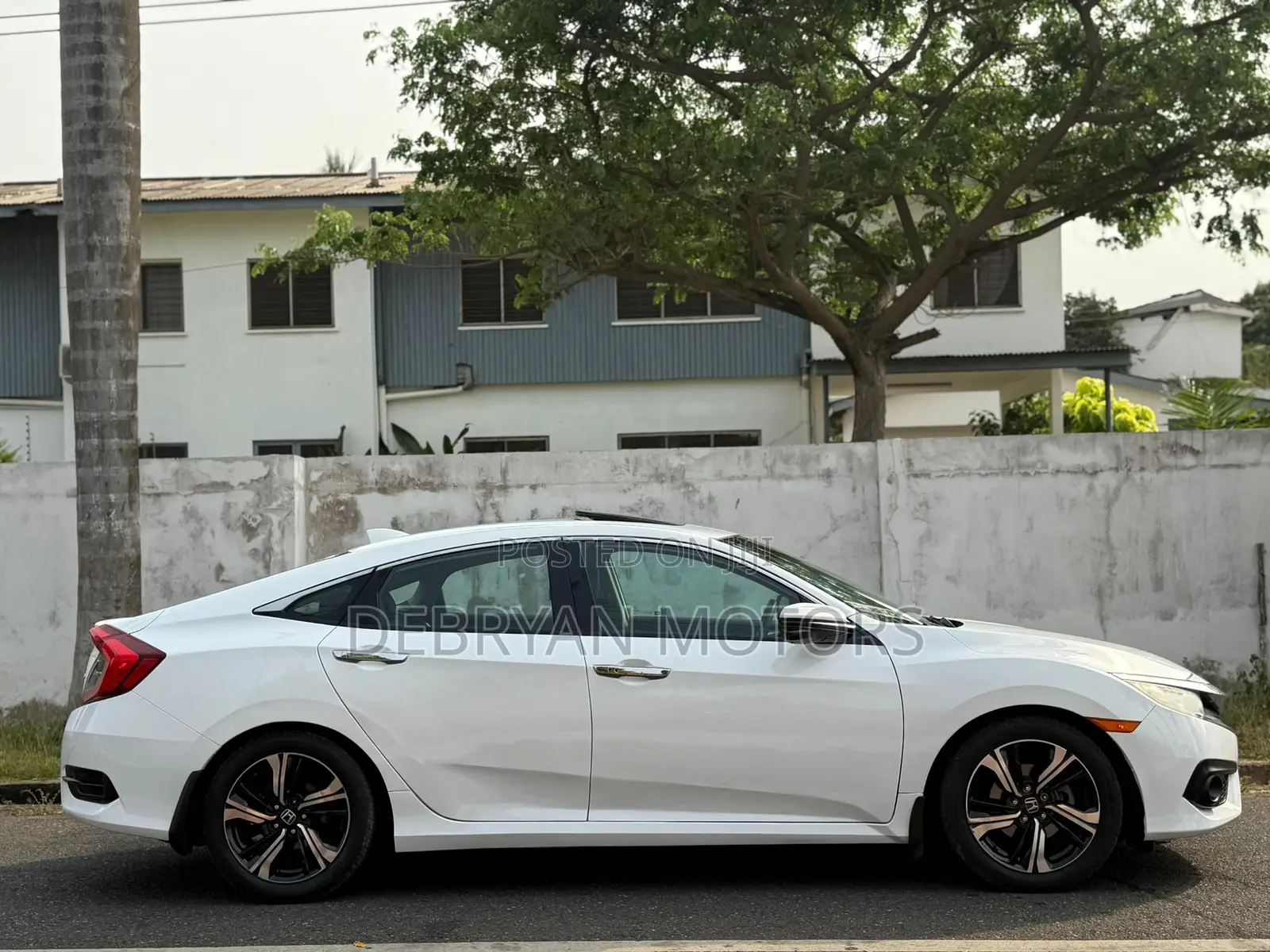 Honda Civic Touring Sedan 2018 White