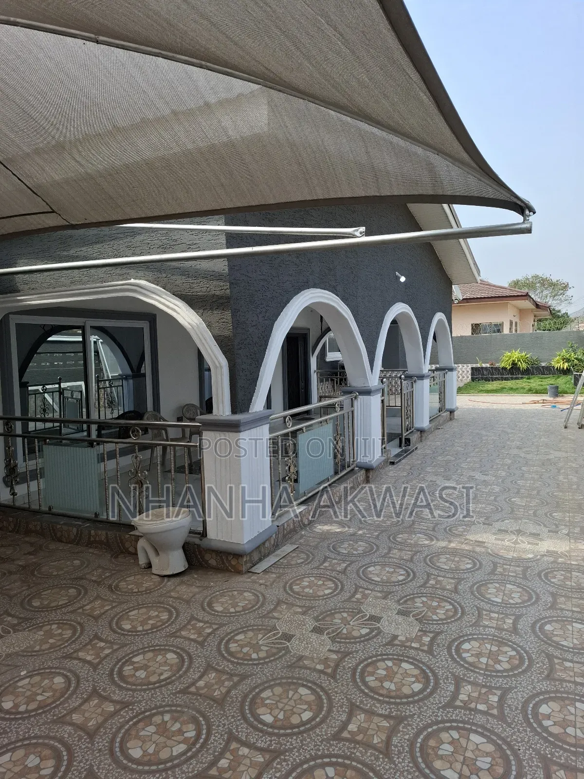5bdrm House in Community 12, Tema Metropolitan for rent