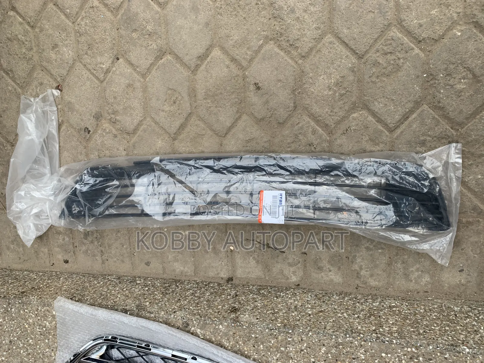 Corolla Down Grill Shell 2011 2012 2013