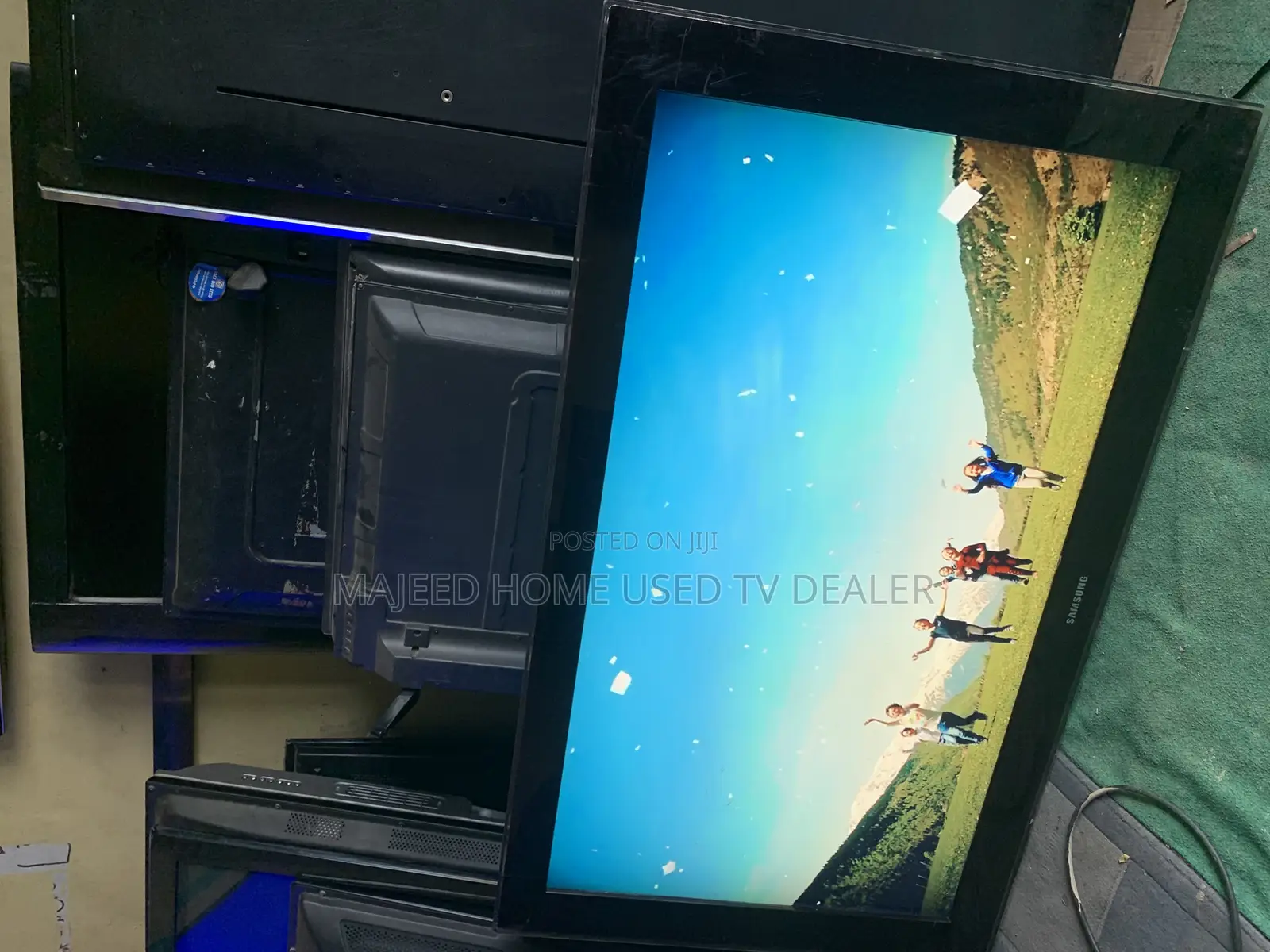 47inches Samsung LCD Digital Tv