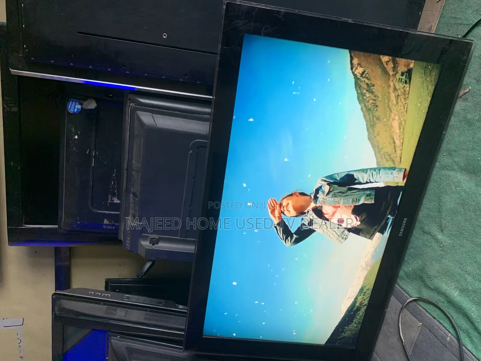 47inches Samsung LCD Digital Tv