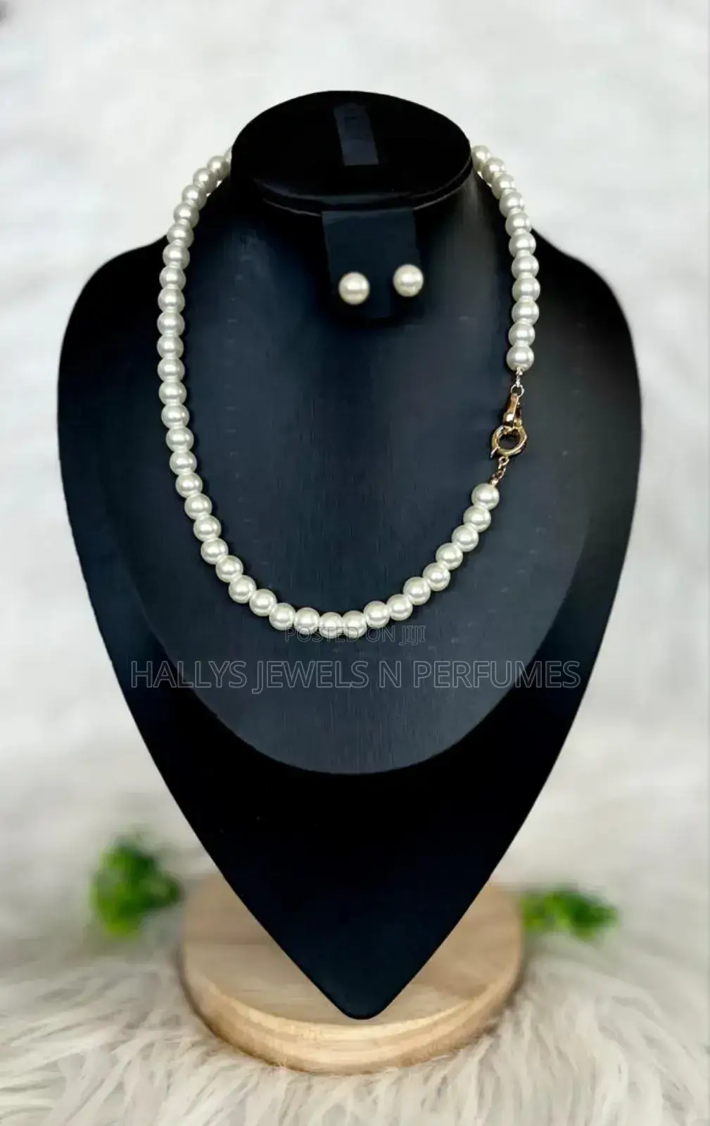Pearl Necklace Set