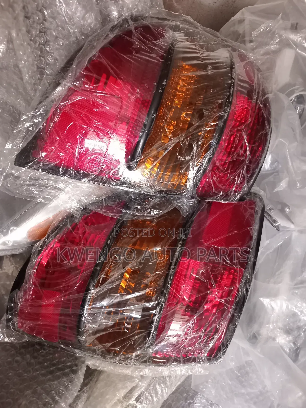 Pontiac Vibe 2003-2008 Taillight