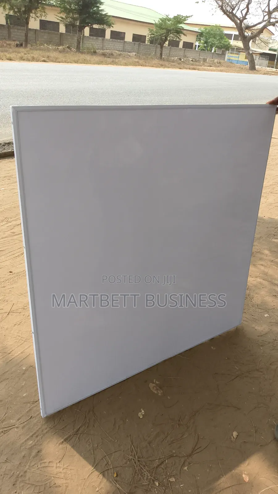 4feet by 4 Feet White Maker Board