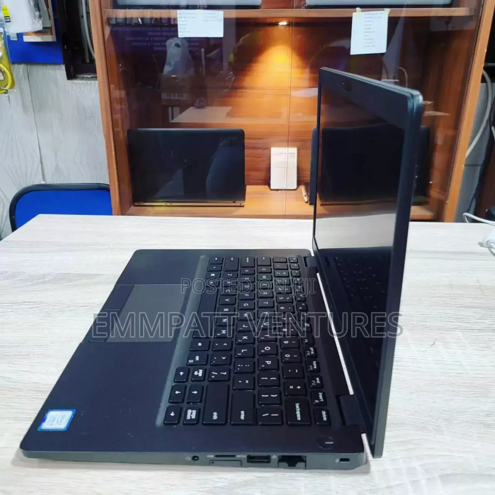 New Laptop Dell Latitude 5300 8GB Intel Core I5 HDD+SSD 256GB