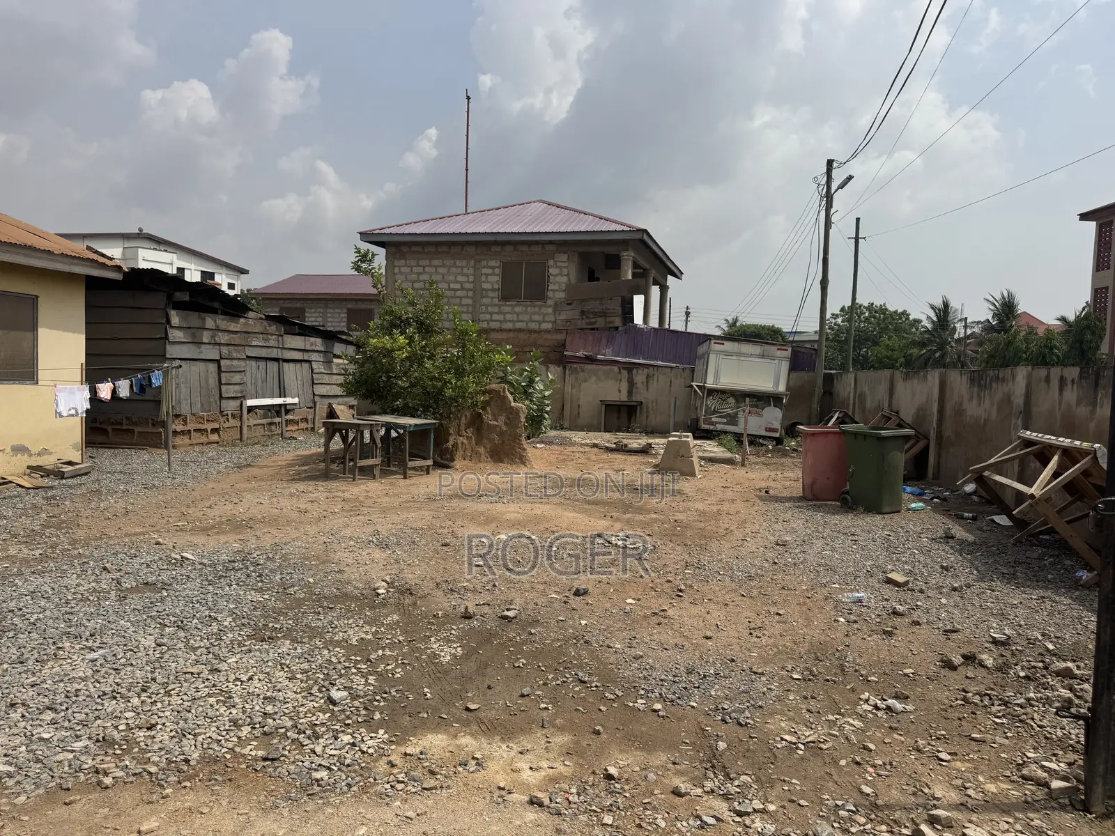 1 Acre Plot With Buildings for Sale at Dome Market