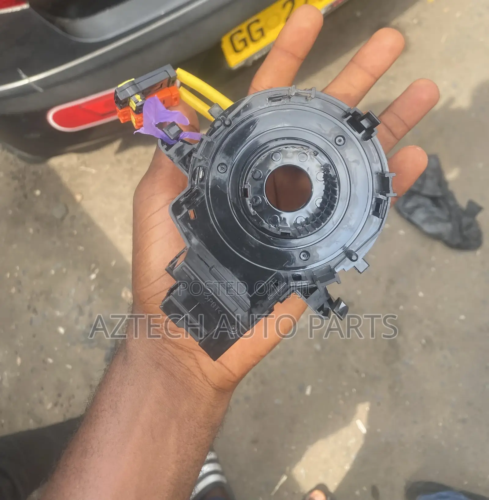 Toyota Corrolla 2009-2012 Horn Plate