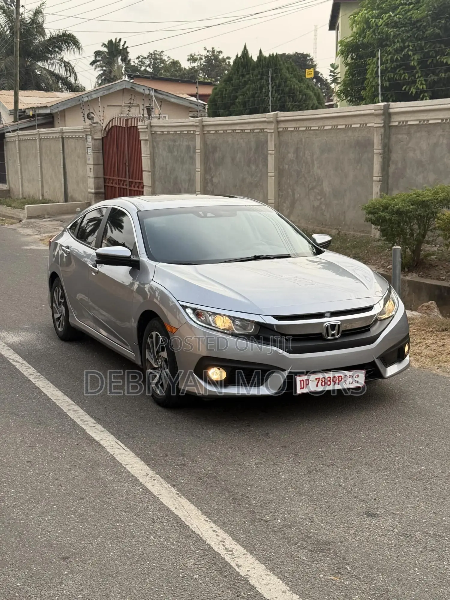 Honda Civic EX Sedan 2018 Silver