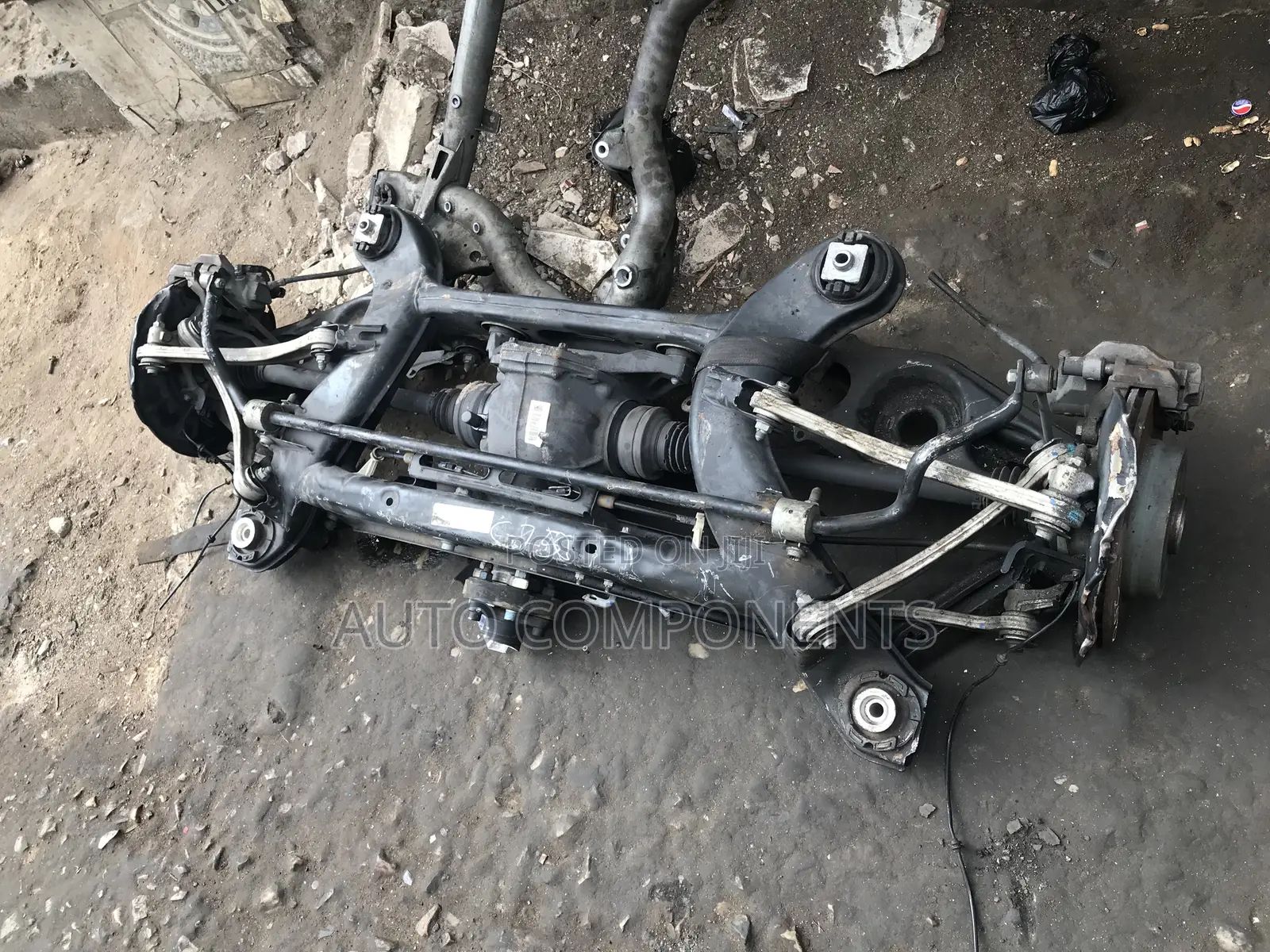Mercedes Benz C250 (W204) Front Beam (Complete)