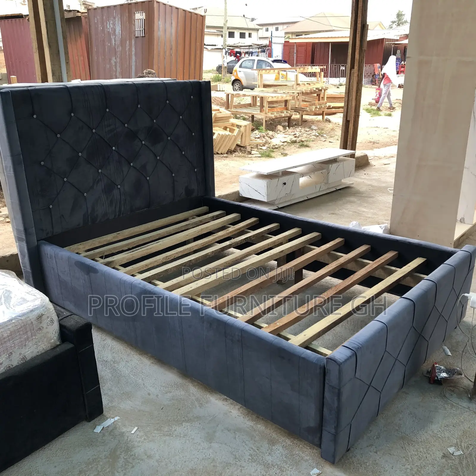 Double 54x75 Gray ( Bedframe)// Fast Delivery