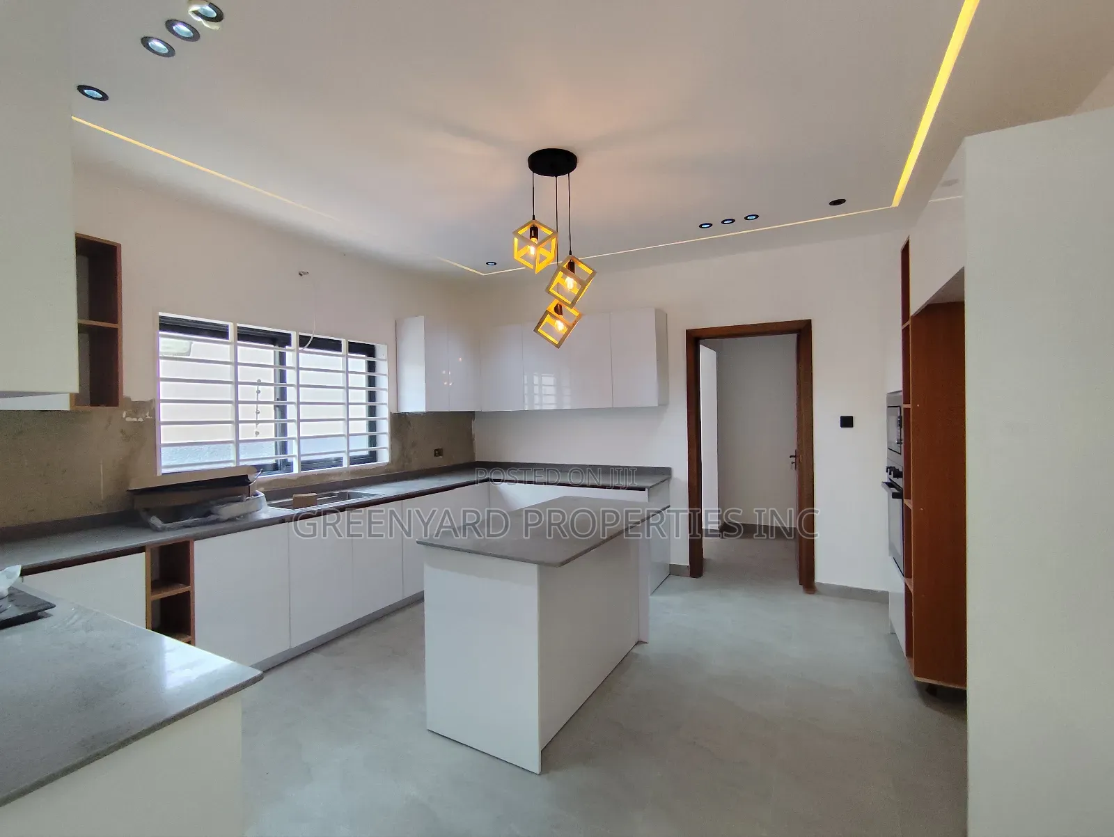3bdrm House in Oyarifa for sale