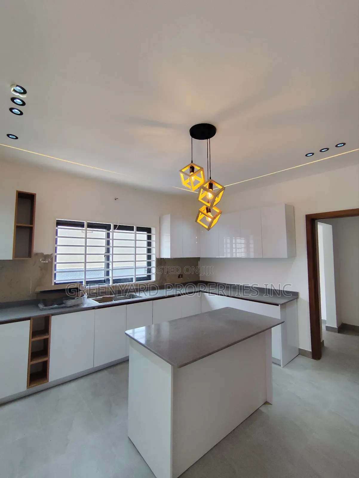 3bdrm House in Oyarifa for sale
