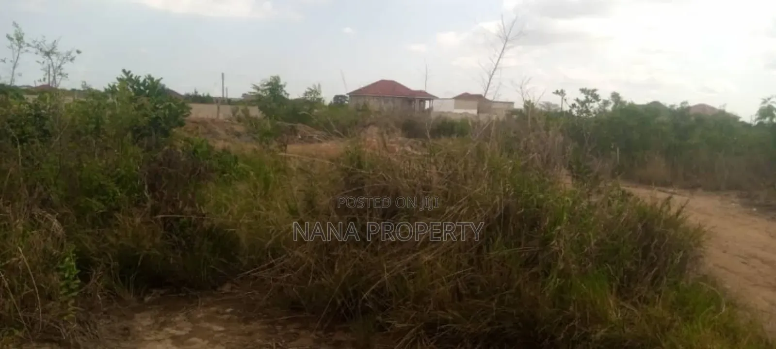 10 Plots of Land for Sale Located at Oyibi Saasabi