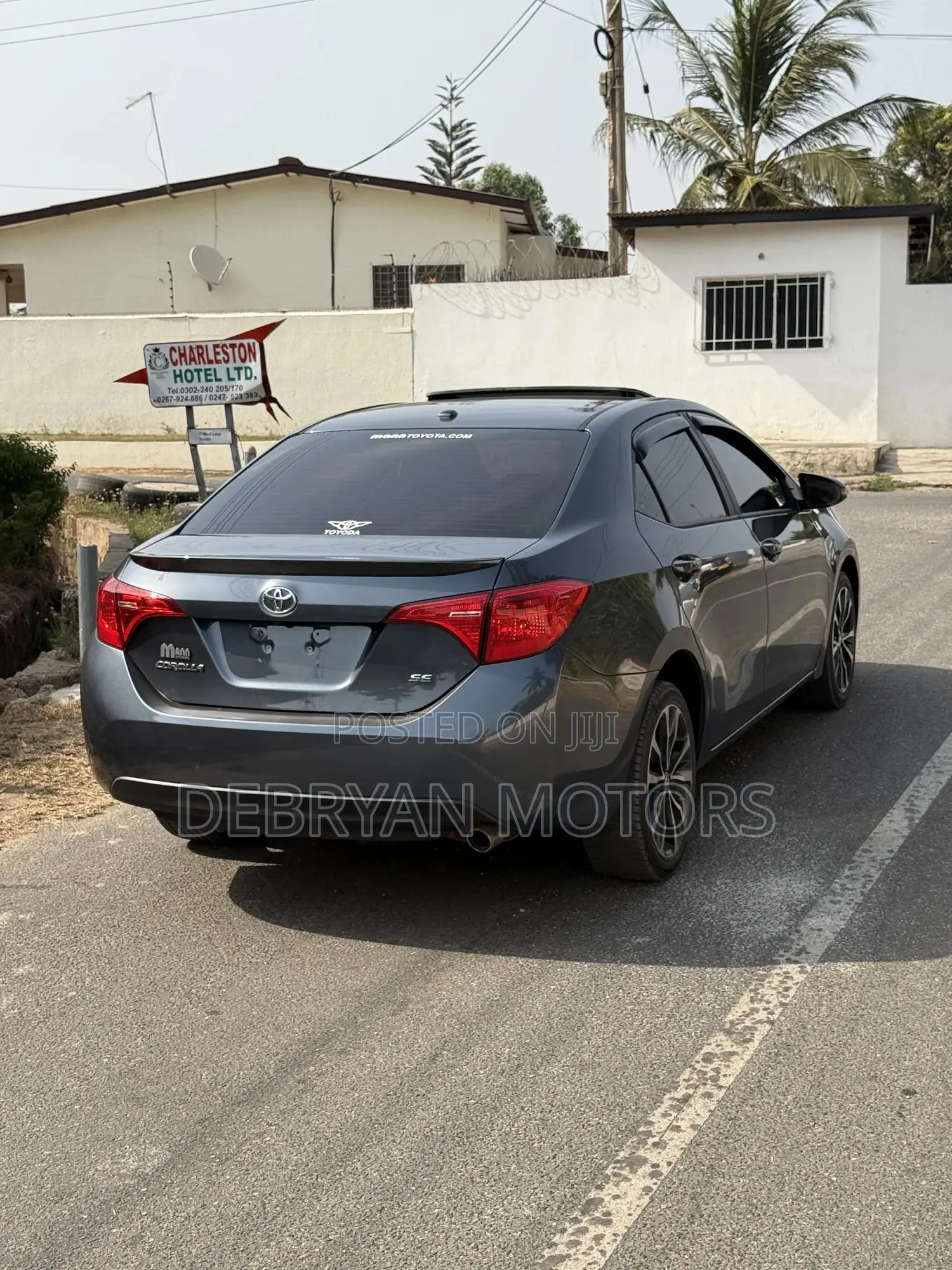Toyota Corolla SE (1.8L 4cyl 6M) 2019 Gray