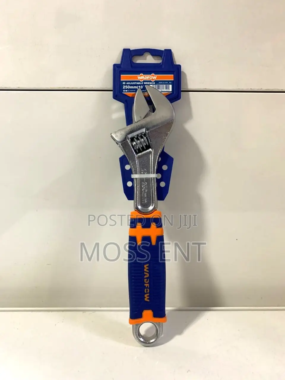Adjustable Wrench - Waw2210