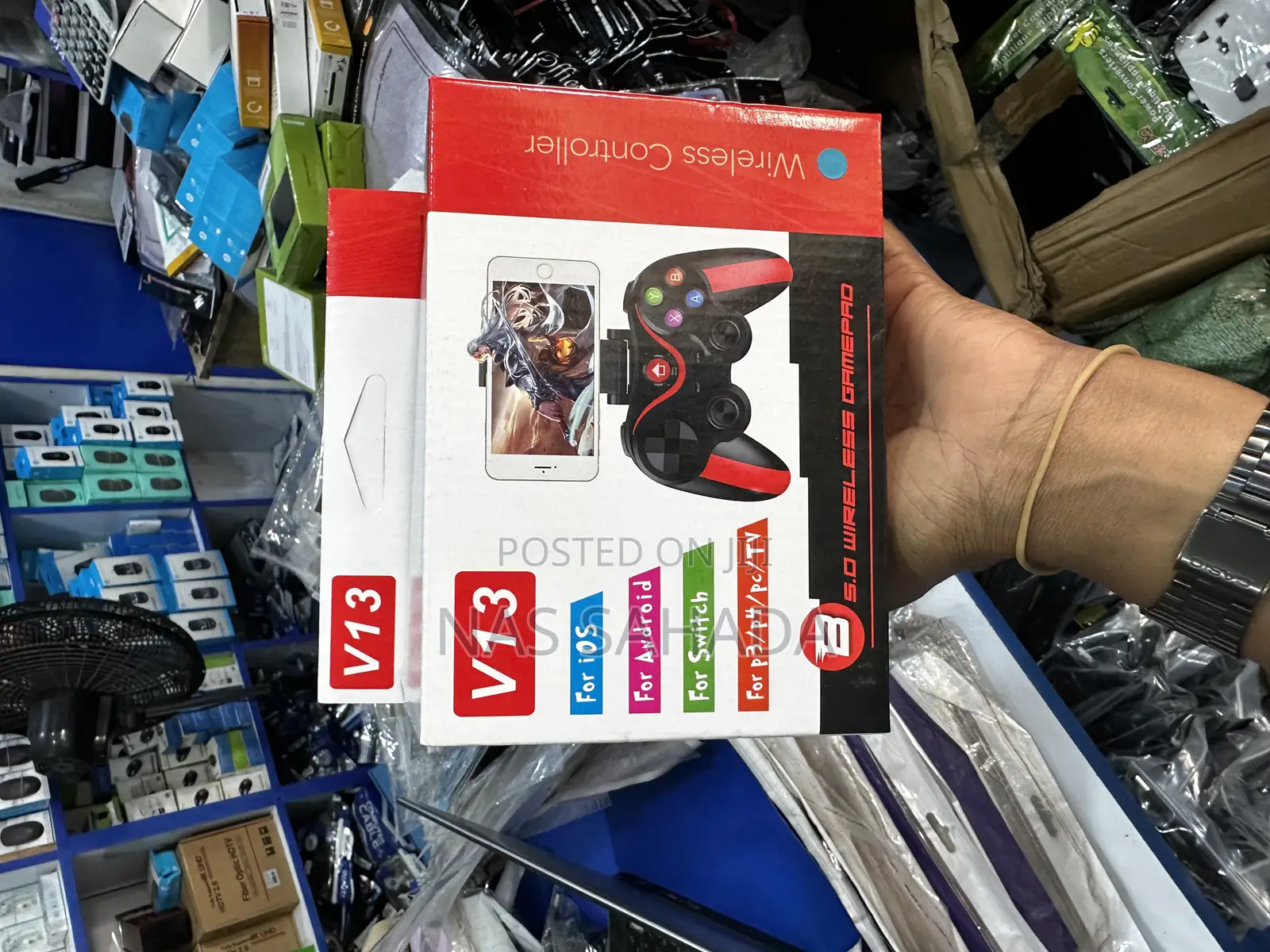V13 Phone Game Pad