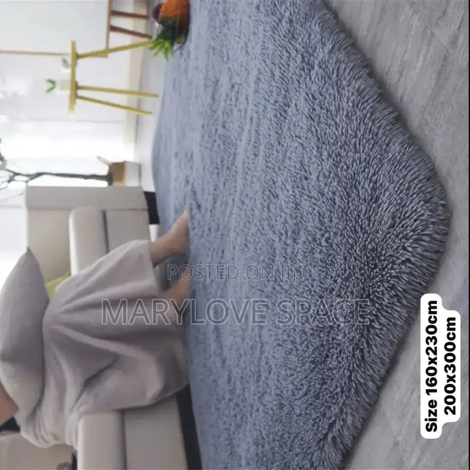 Fluffy Centre Carpet