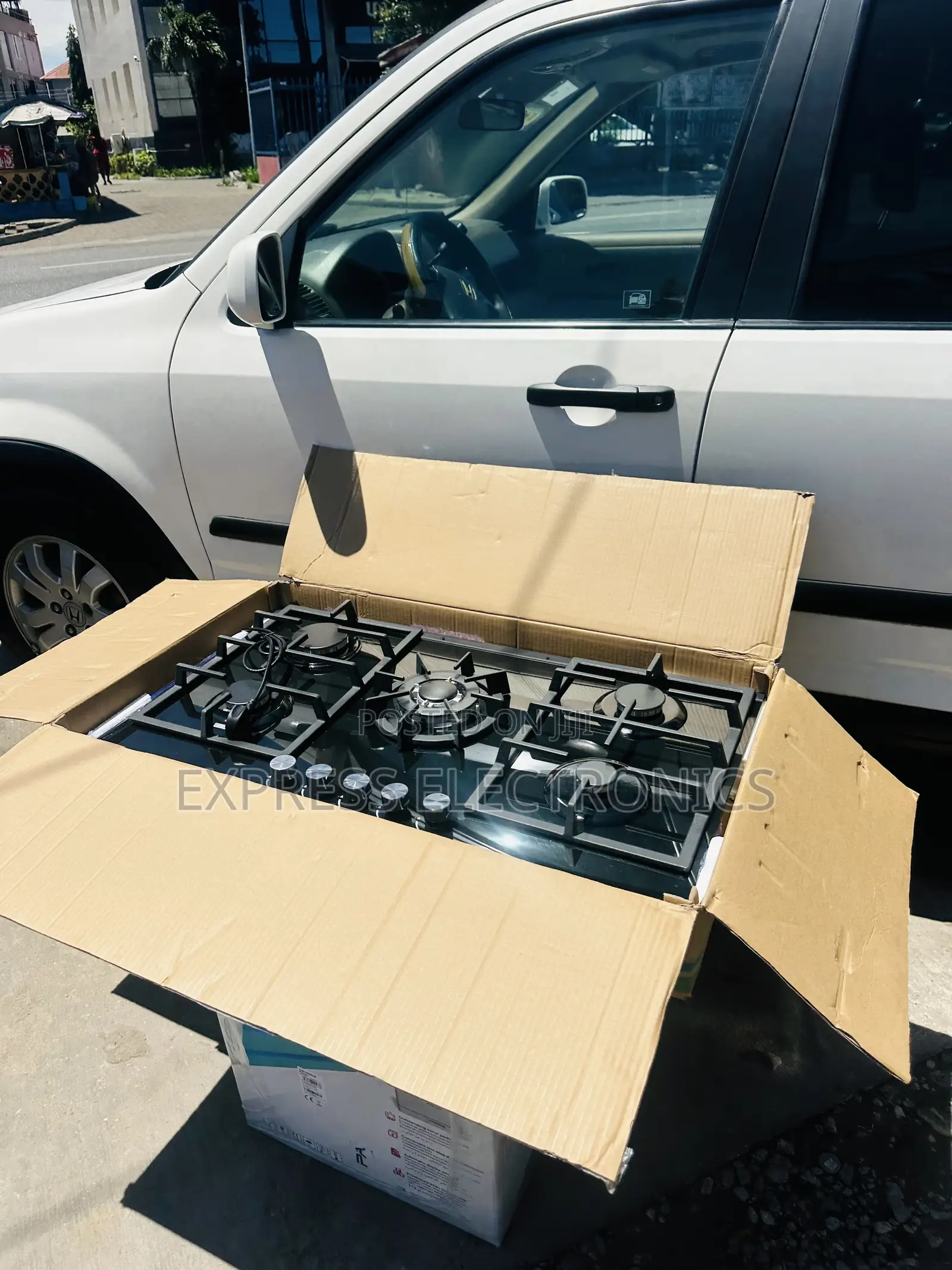 Purchase the New 5burner Kenwood Gas Cooker Inbuilt